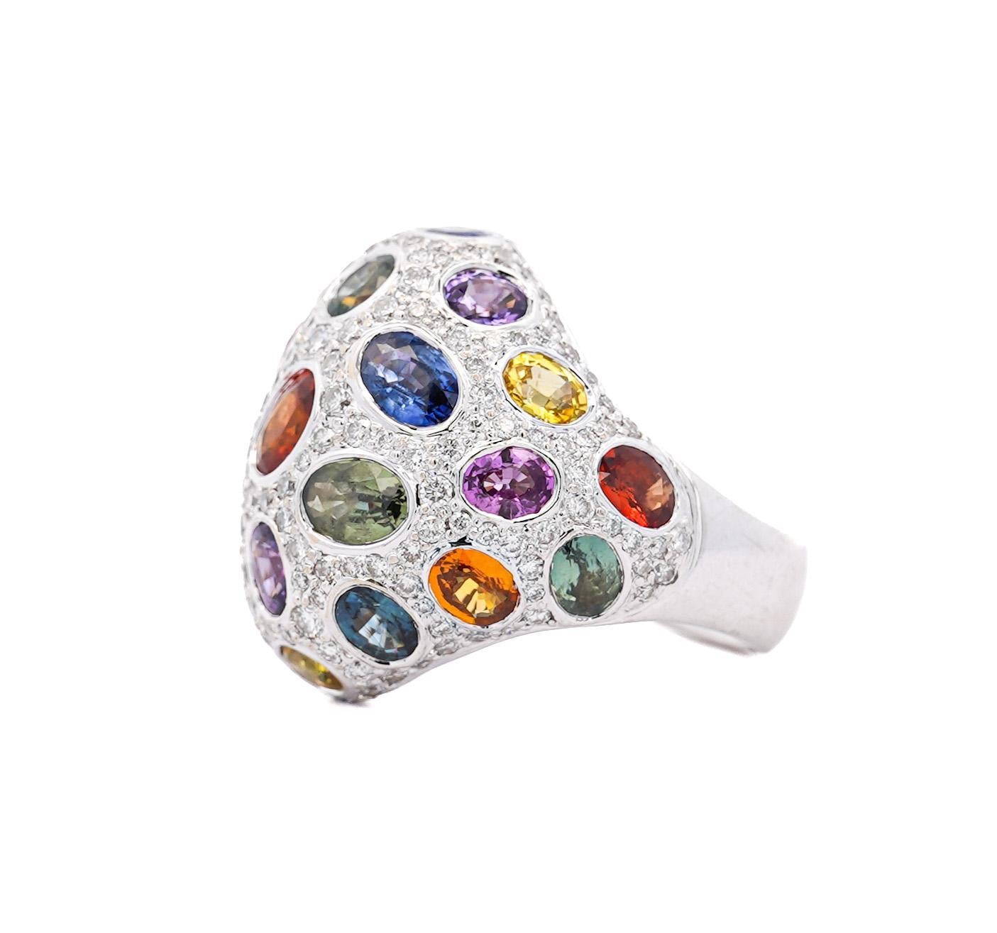 Bague grappe de saphirs de couleurs mixtes, améthystes, grenats et diamants 9,31 carats en vente 1