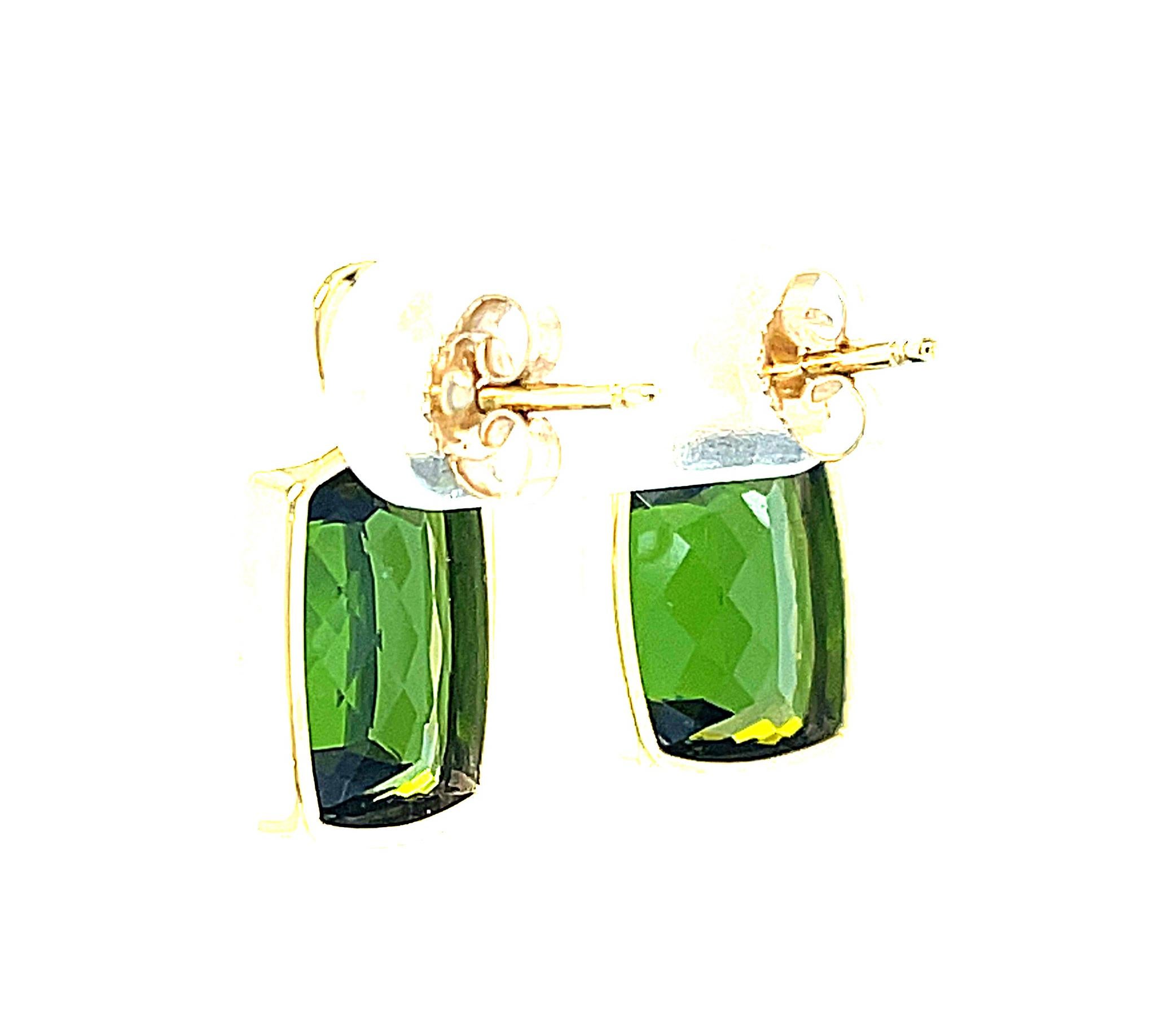Artisan 9.34 Carat Total Green Tourmaline Drop Earrings in Yellow Gold    For Sale