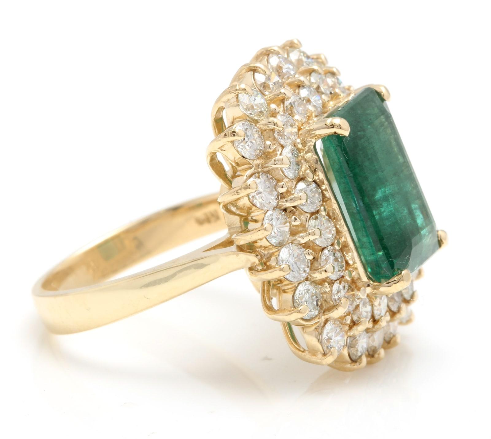 emerald ring gold