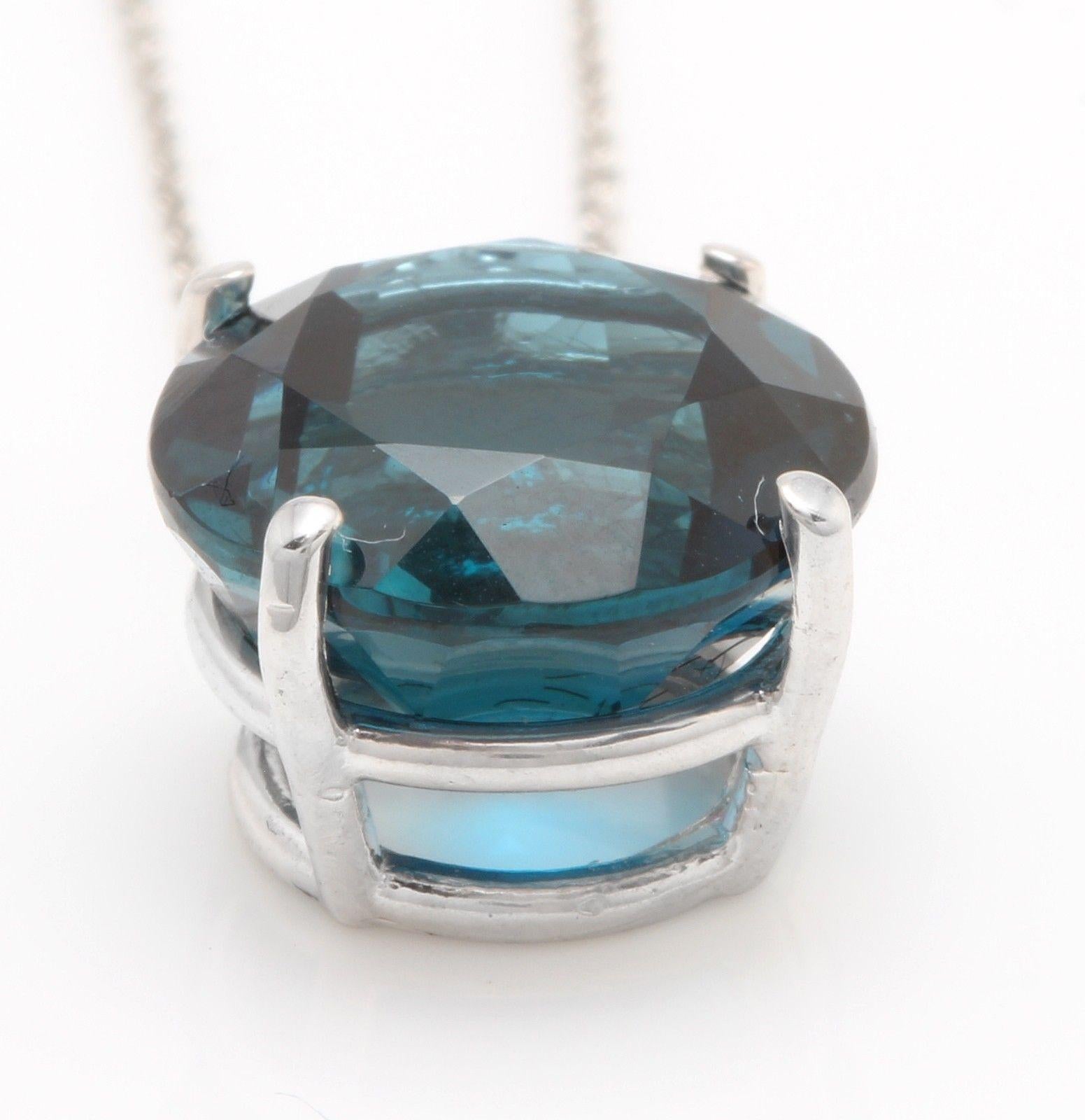 9.35 Carat Natural London Blue Topaz 14 Karat Solid Gold Pendant with Chain In New Condition For Sale In Los Angeles, CA