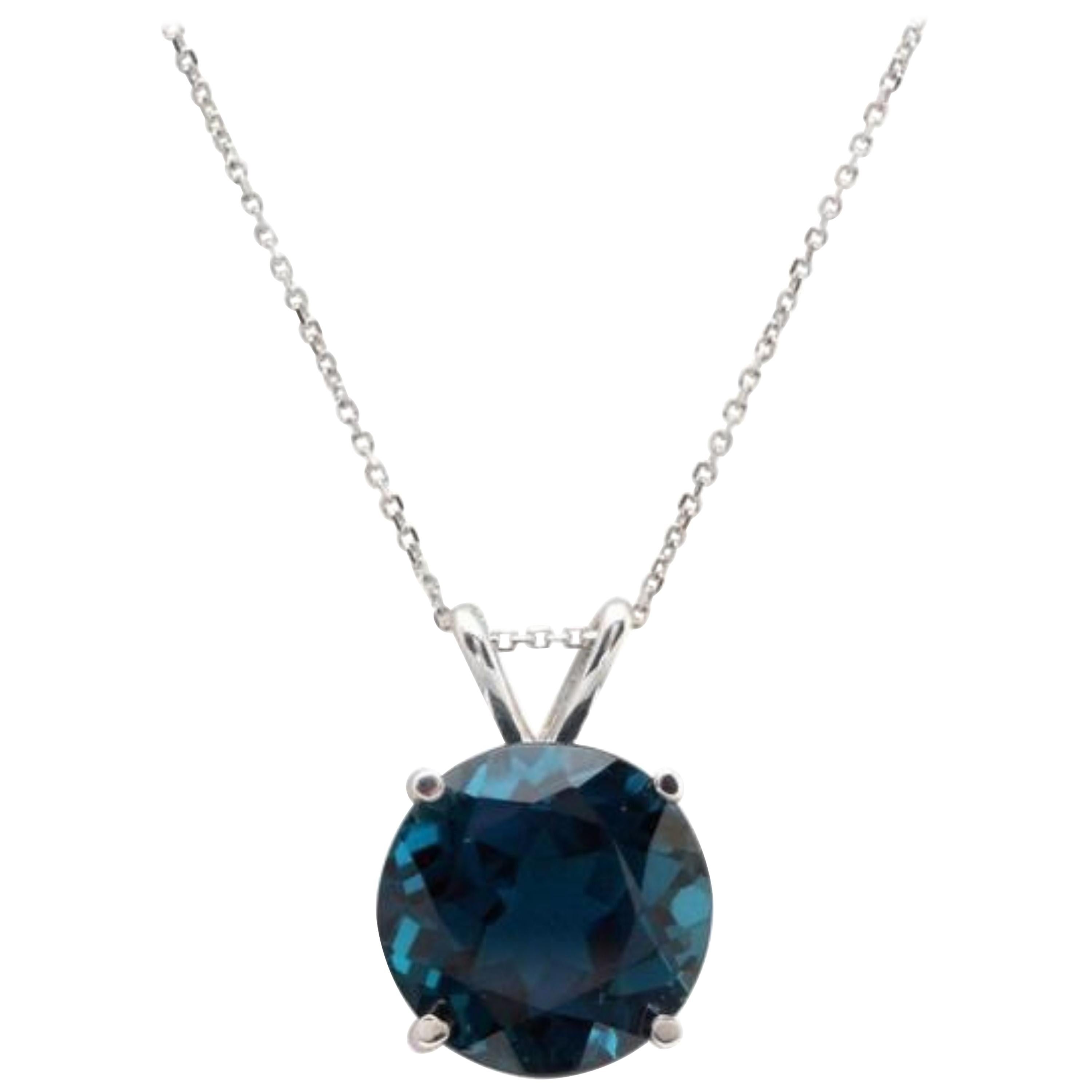 9.35 Carat Natural London Blue Topaz 14 Karat Solid Gold Pendant with Chain For Sale