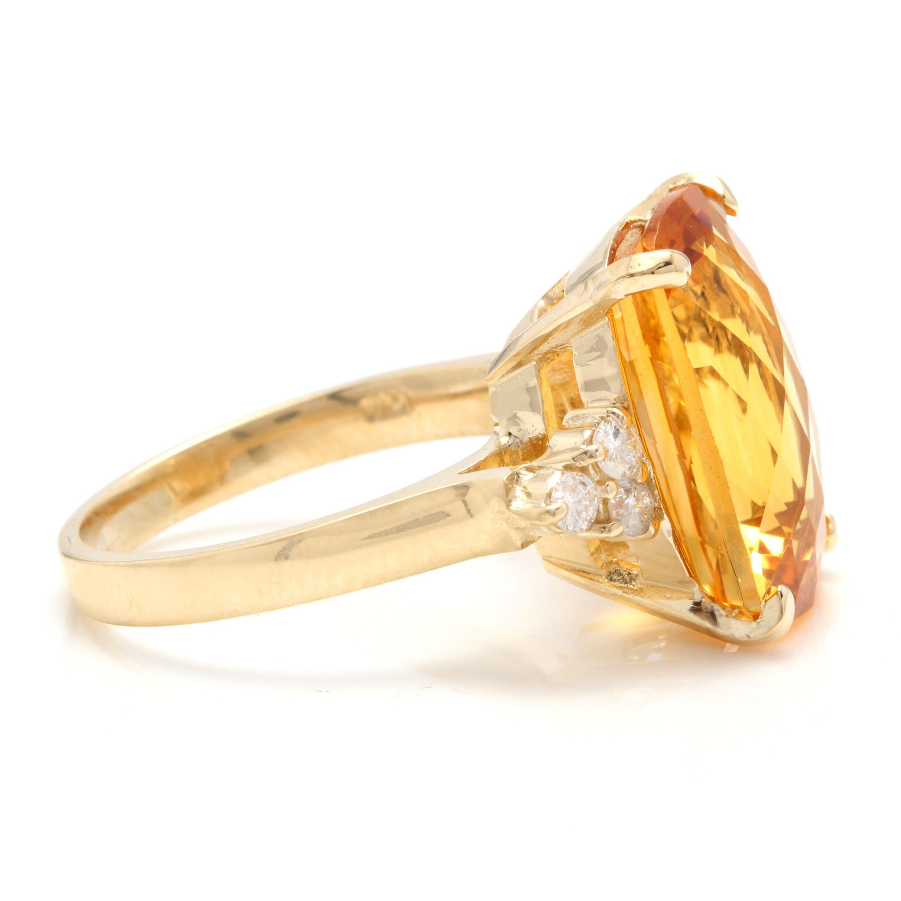 Mixed Cut 9.35 Ct Natural Very Nice Looking Citrine and Diamond 14K Solid Yellow Gold Ring For Sale
