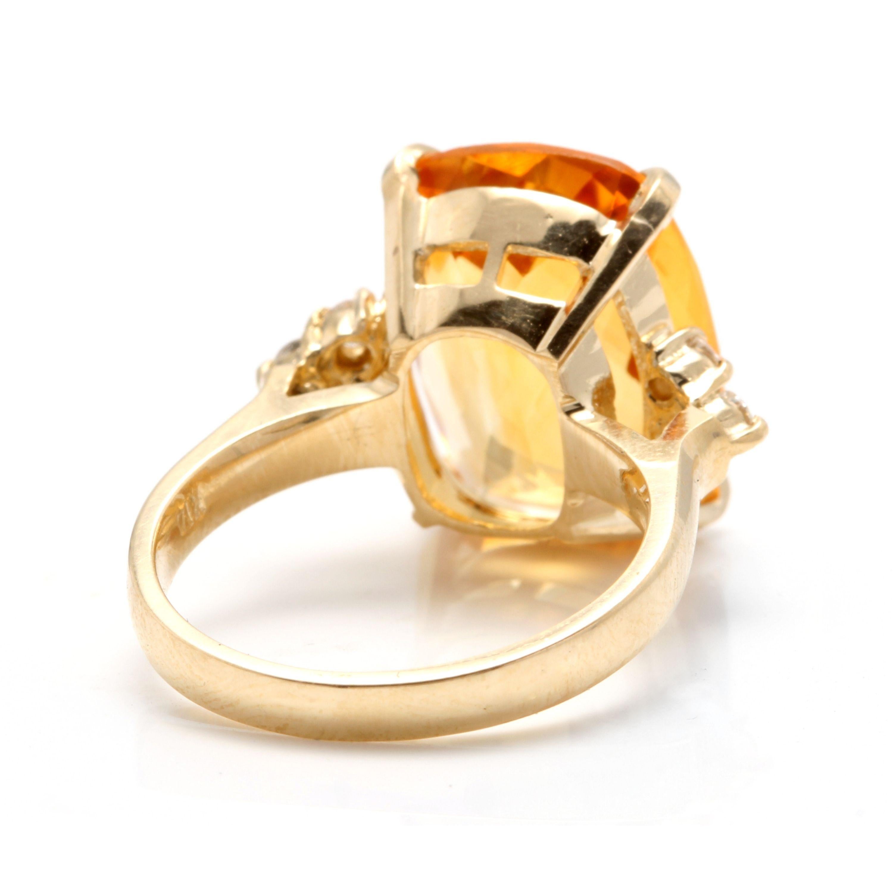 9.35 Ct Natural Very Nice Looking Citrine and Diamond 14K Solid Yellow Gold Ring In New Condition For Sale In Los Angeles, CA