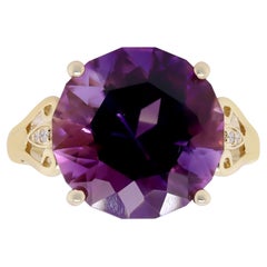 9.36 Carat Amethyst and 0.02 Carat Round-Cut Diamond 14 Karat Yellow Gold Ring