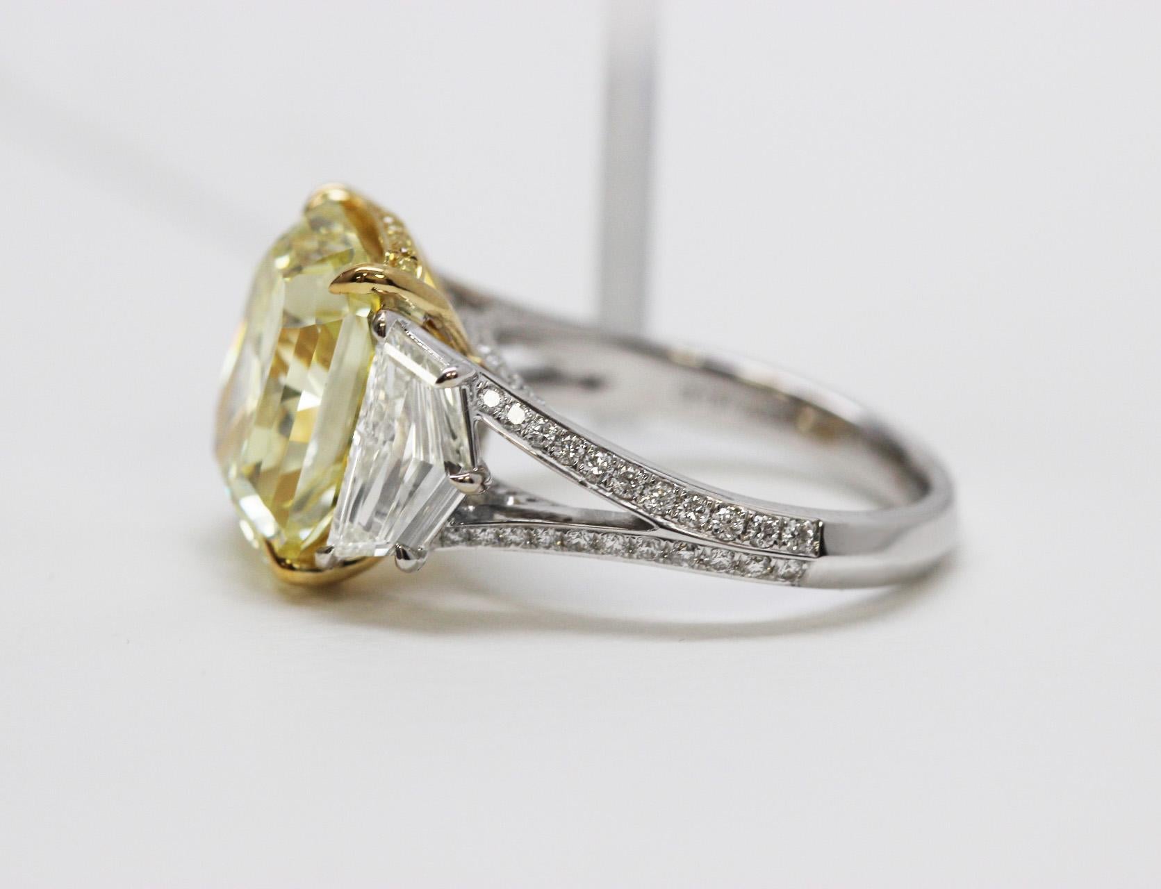 9.37 Carat Fancy Intense Yellow Radiant-Cut Diamond Trilogy Engagement Ring GIA In New Condition For Sale In New York, NY