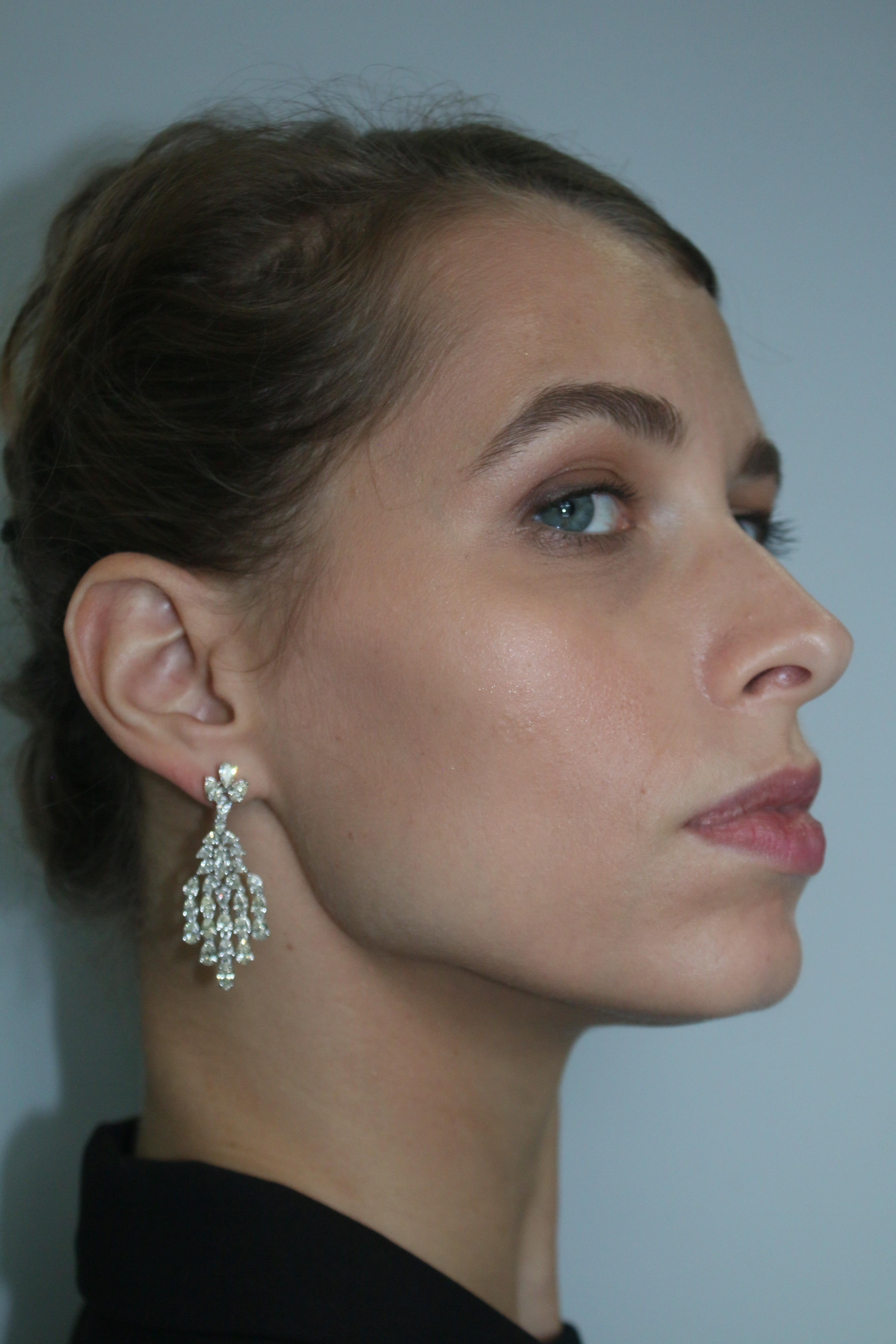 9.39 Carat Pear and Marquise Diamond Earrings in 18K White Gold en Nuevo estado para la venta en New York, NY