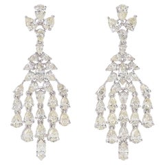 Pendientes de oro blanco de 18 quilates con diamantes pera y marquesa de 9,39 quilates