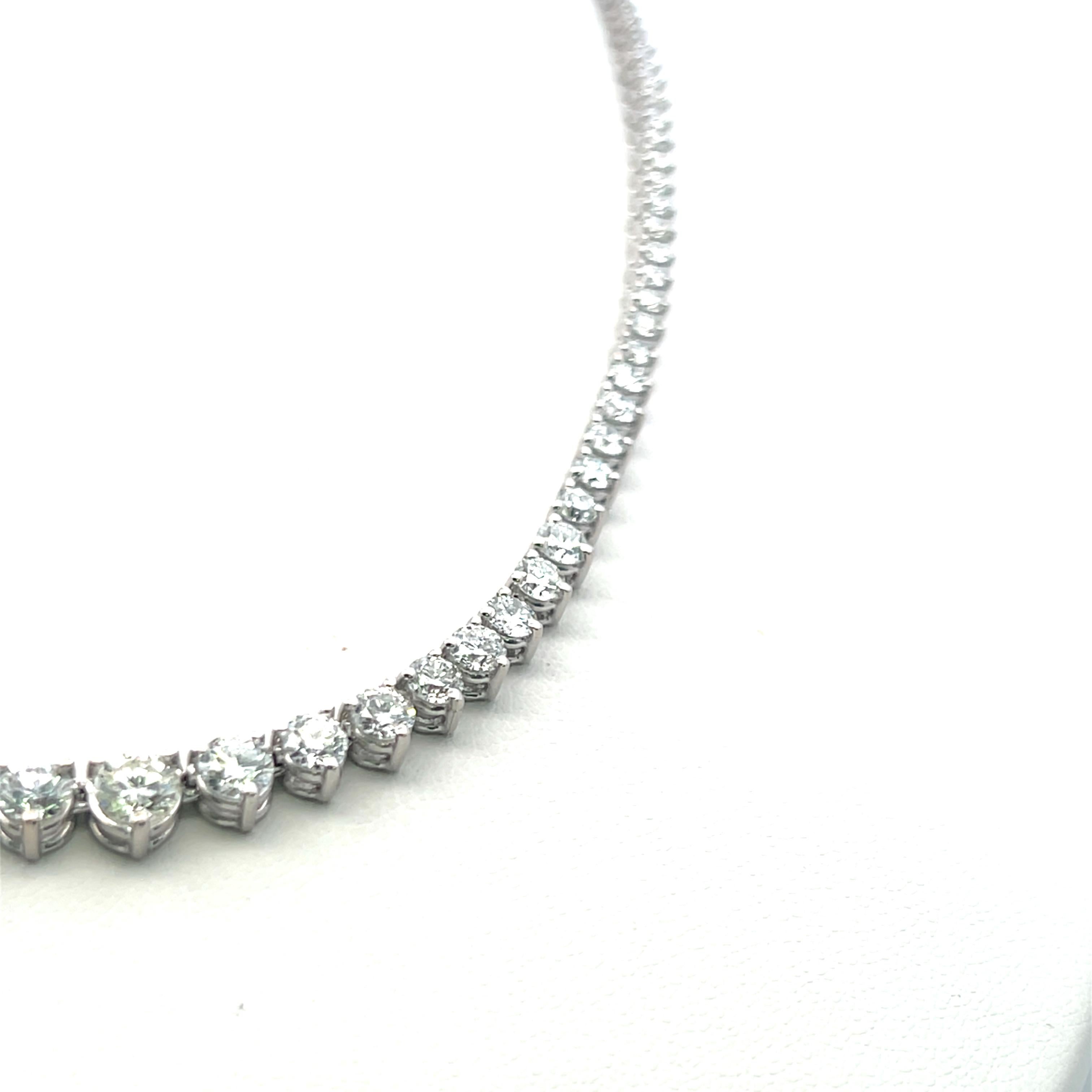 9.39 Carat Round Brilliant Diamond 14 Karat White Gold Riviera Necklace For Sale 2
