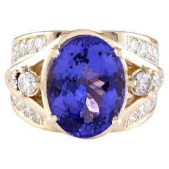 Exquisite Natural Tanzanite and Diamond Ring Set in 14K Yellow Gold