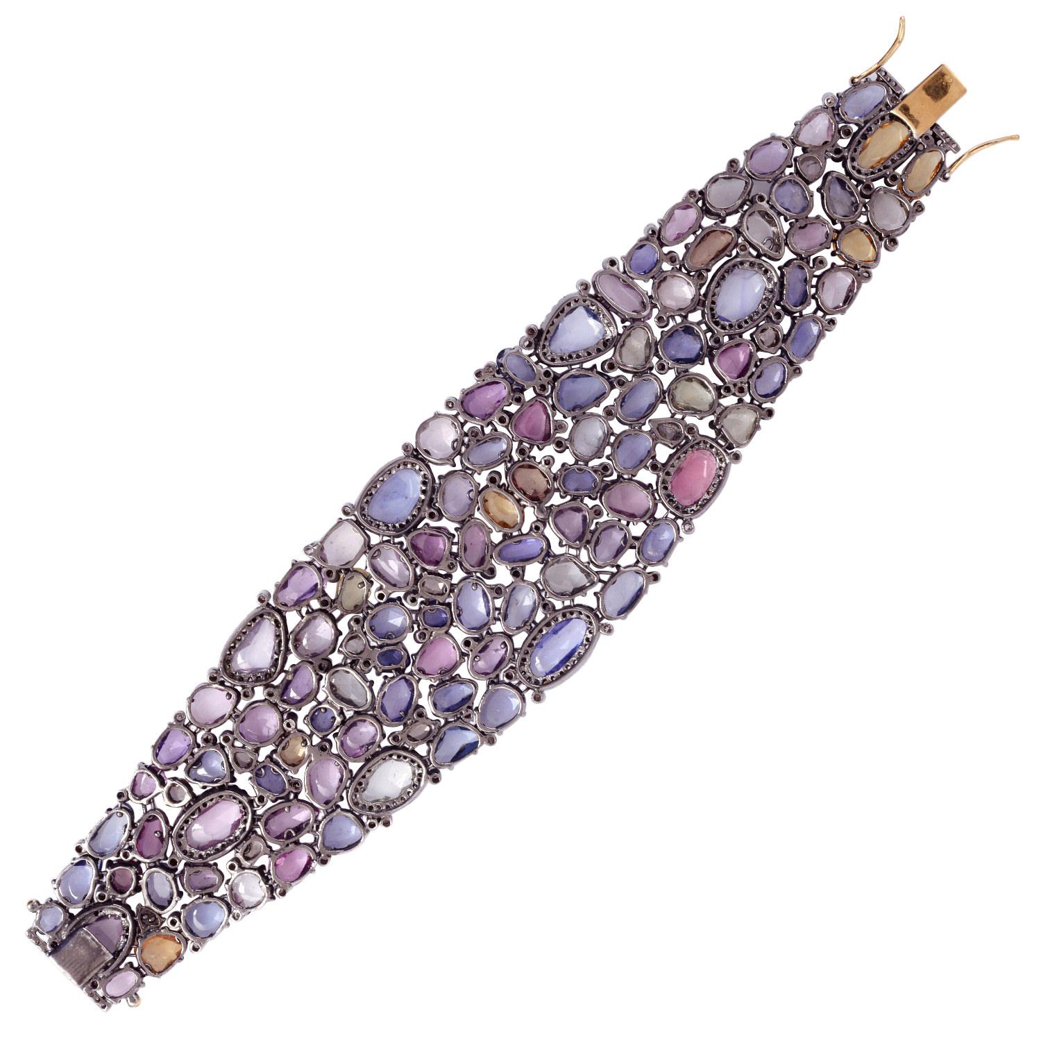 Taille mixte Bracelet multi- saphirs 93,94 carats avec diamants en or blanc et argent 18 carats en vente