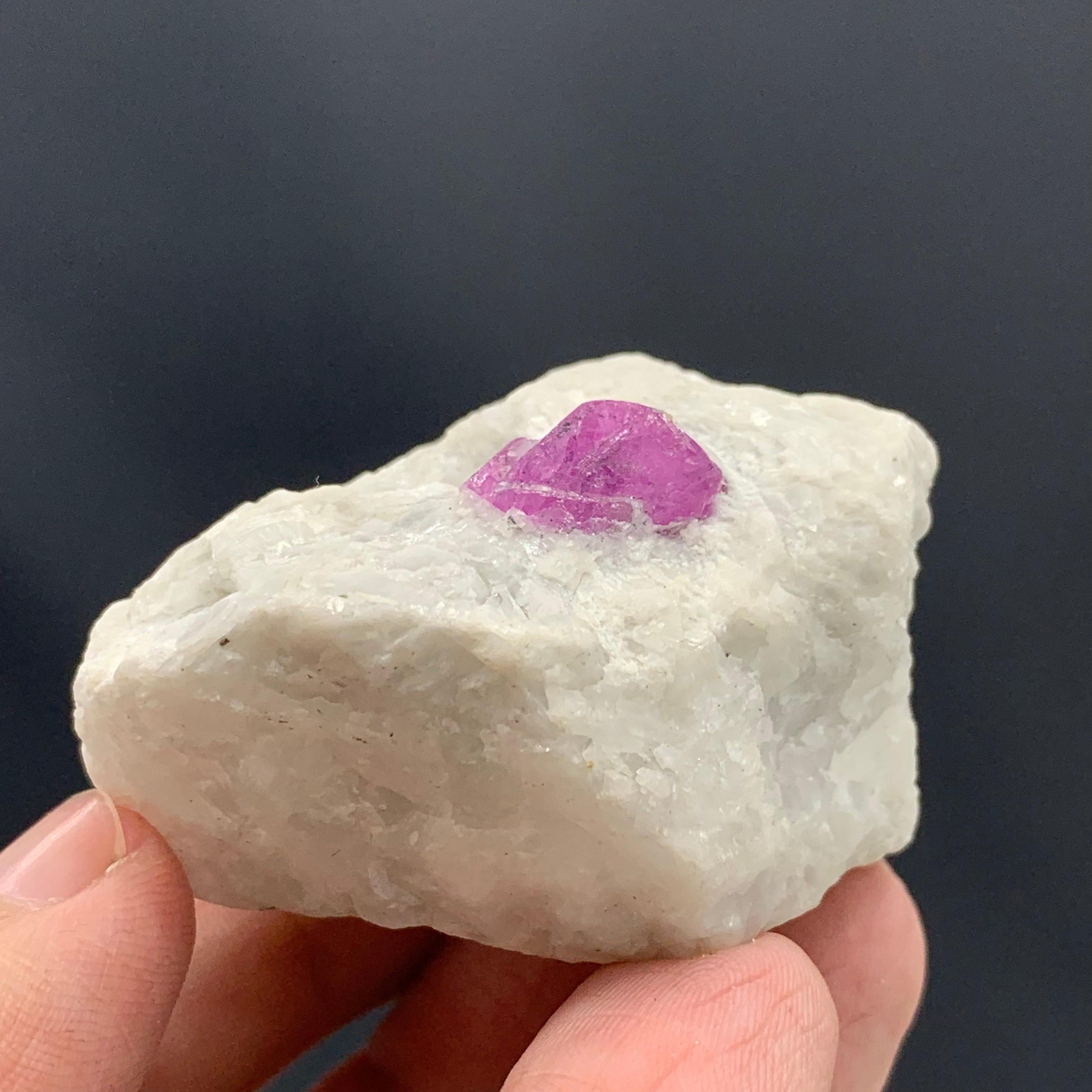 93.96 Gram Incredible Ruby Specimen From Jegdalek Mine, Afghanistan In Good Condition For Sale In Peshawar, PK