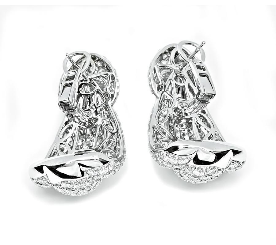 Round Cut 9.39ct Diamond Gold Earrings For Sale