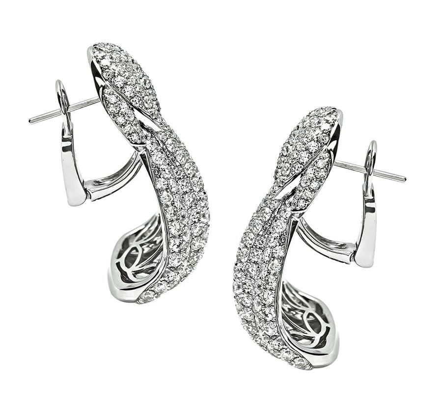 9.39ct Diamond Gold Earrings In Good Condition For Sale In New York, NY