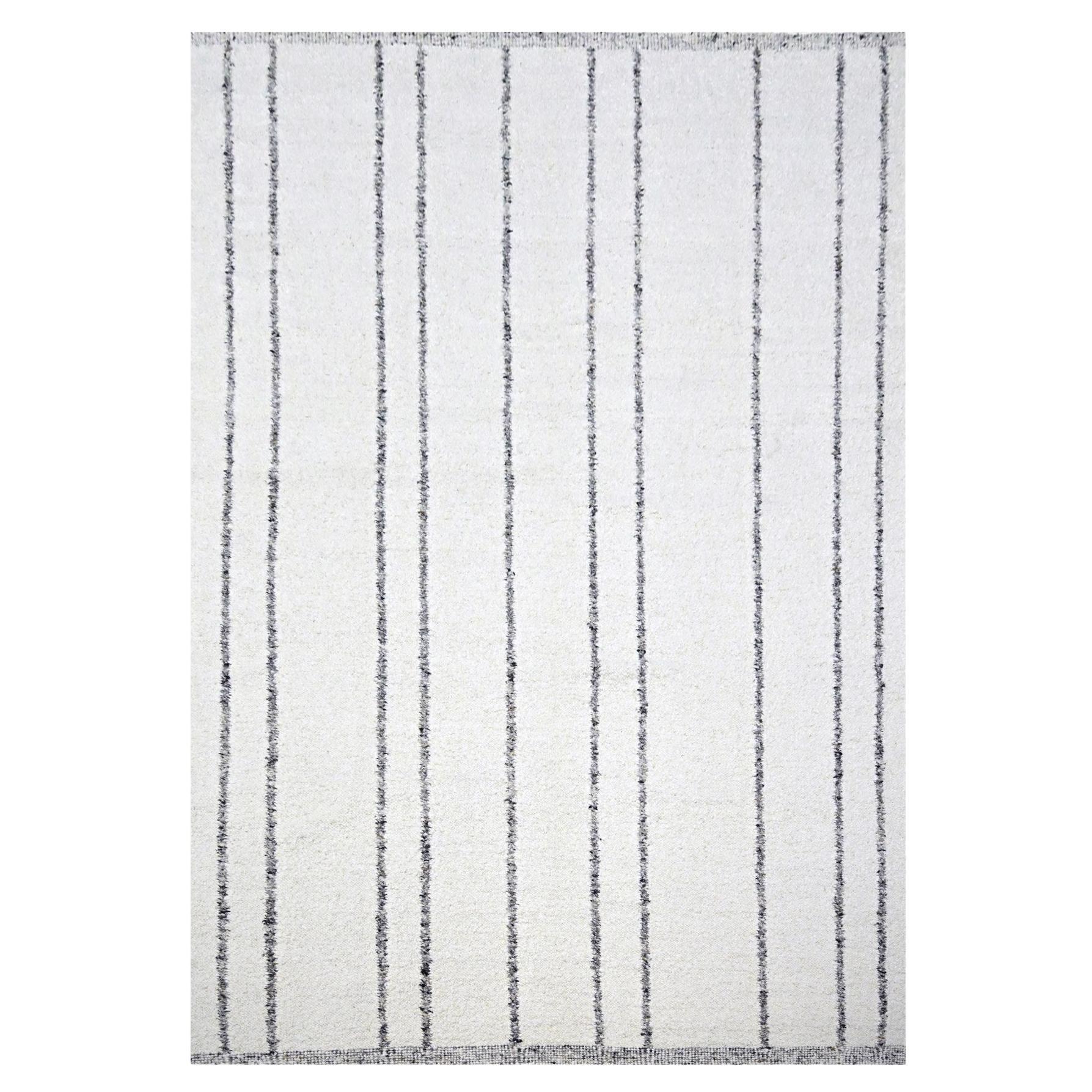 9'3 "x12'1" White Moroccan Weave with Line Design Textured Wool Hand Knotted Rugs (Tappeto in lana annodato a mano) in vendita