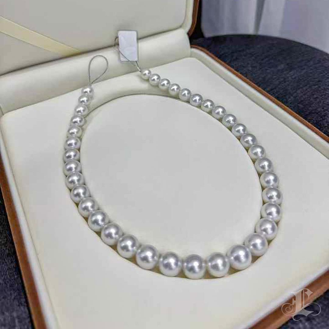 PSL PHOENIX Certificate 9.4-12.4mm South Sea Pearl Necklace In New Condition In New York, NY
