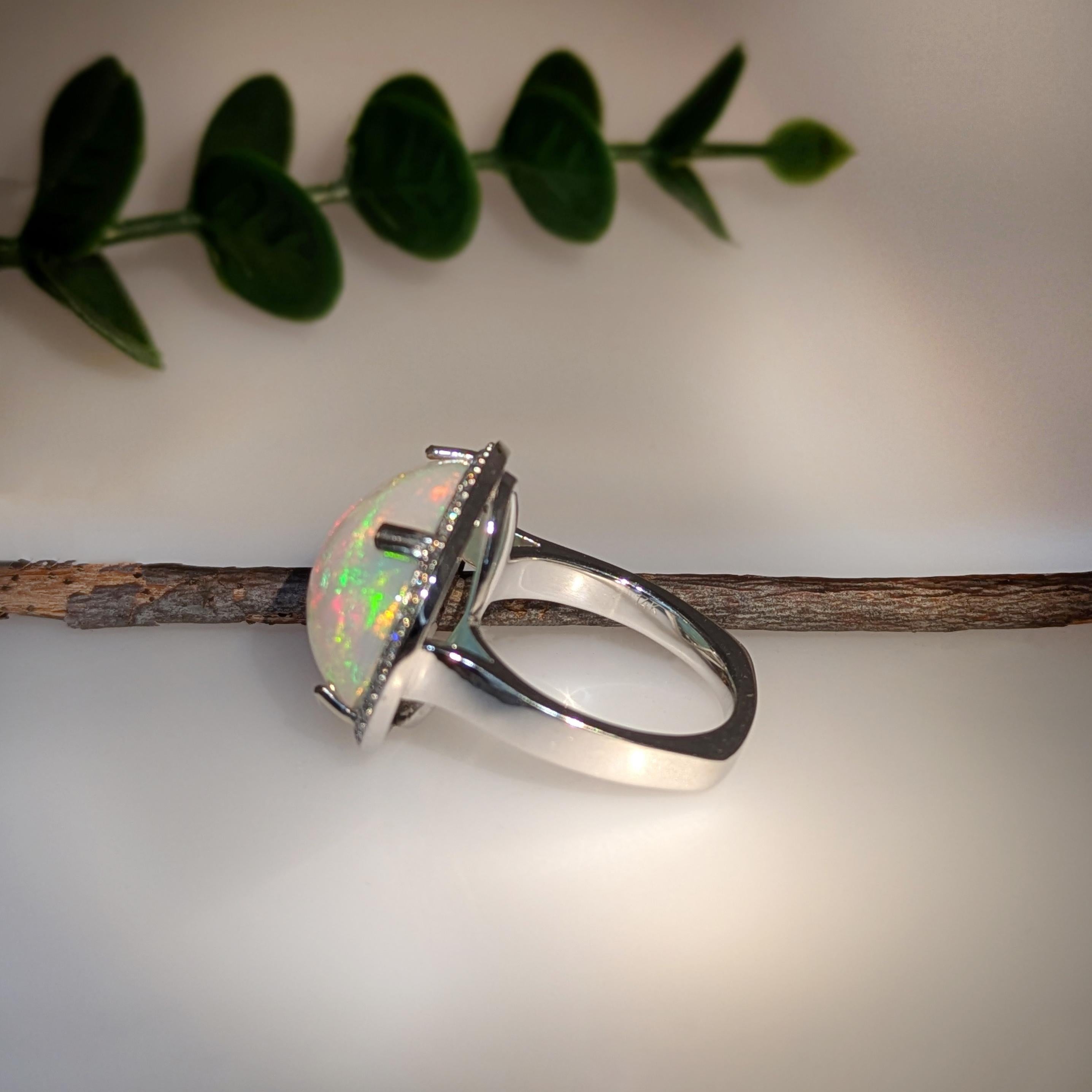 Bague d'exception de 9,4 carats avec halo de diamants naturels en or 14 carats  OV 20x15mm Neuf - En vente à Columbus, OH