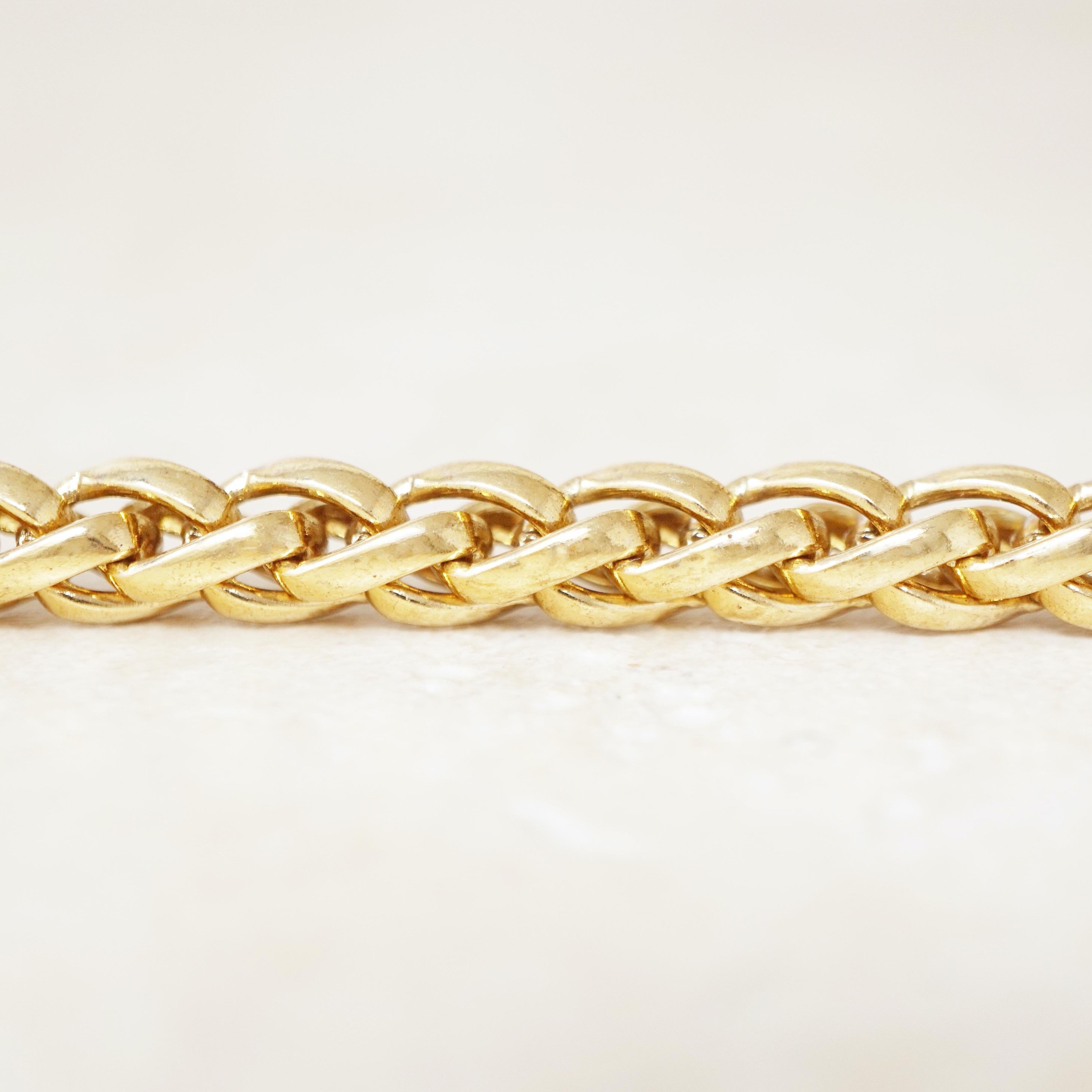 Collier à chaîne tressée dorée et lourde de 94 pouces avec cristaux et perles de Chanel, années 1980 en vente 3