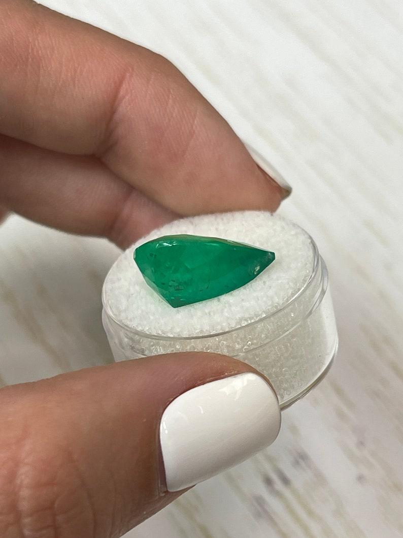 9,40 Carati 17,5x12 Smeraldo colombiano di alta qualità - Gemma di maggio con taglio a pera in vendita 1
