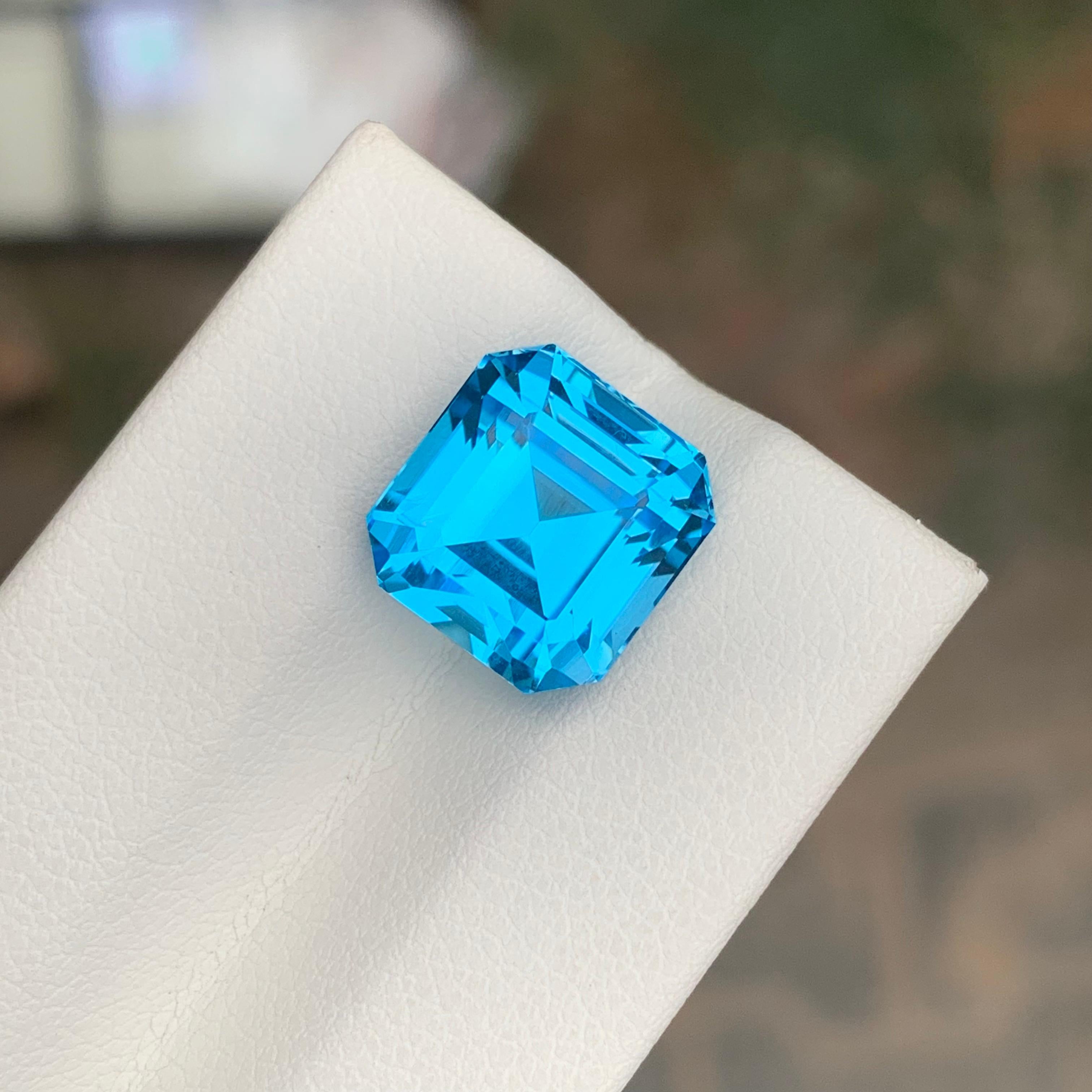 9.40 Carat Natural Loose Swiss Blue Topaz Octagon Shape Gemstone For Sale 5