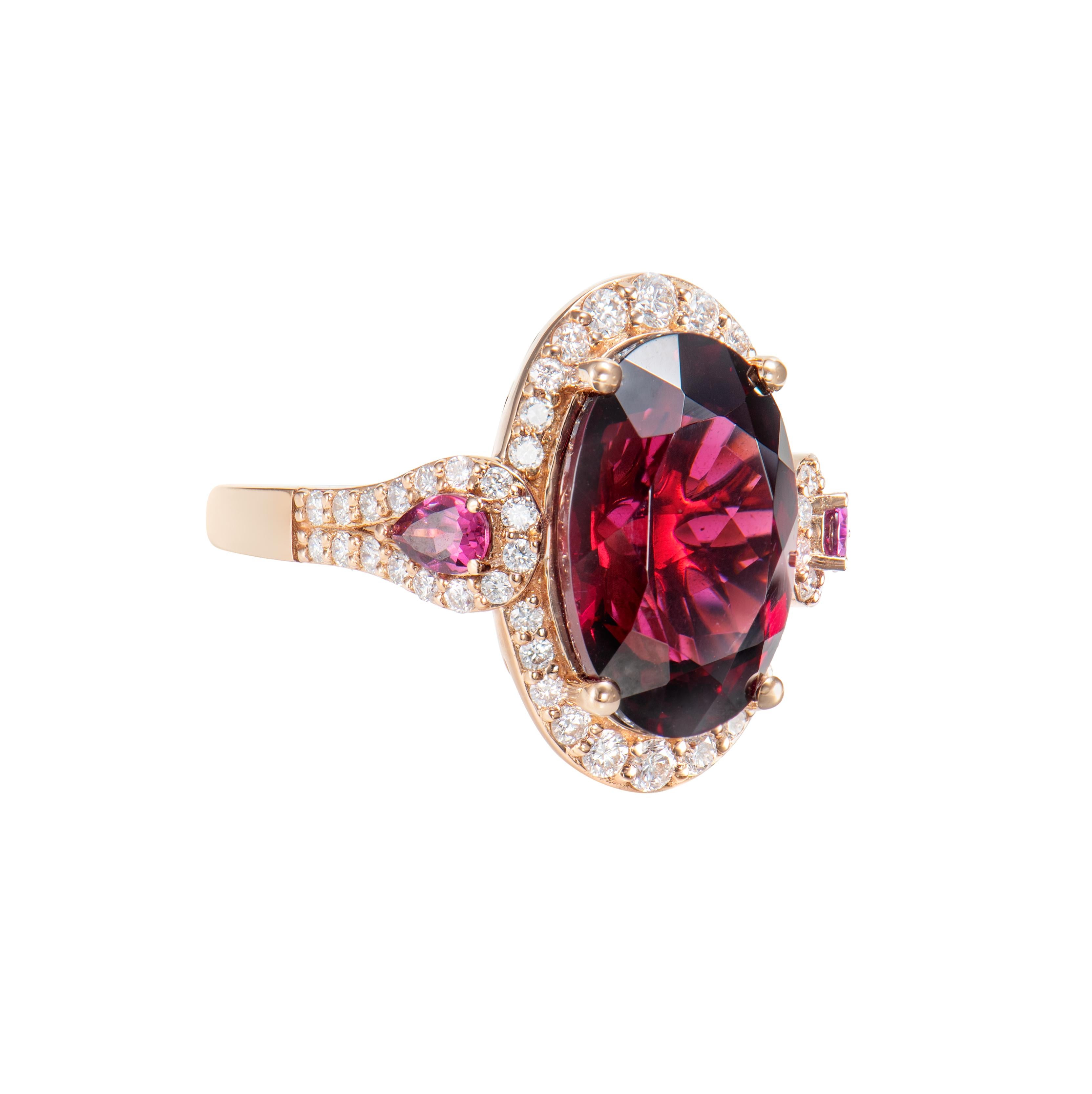 Celebrating Magenta as the color of the year for 2023, we present our exclusive Radiating Rhodolite collection. The magnificent magenta hues in these gems are brought to life in a classic rose gold setting with white diamonds.

Rhodolite and White