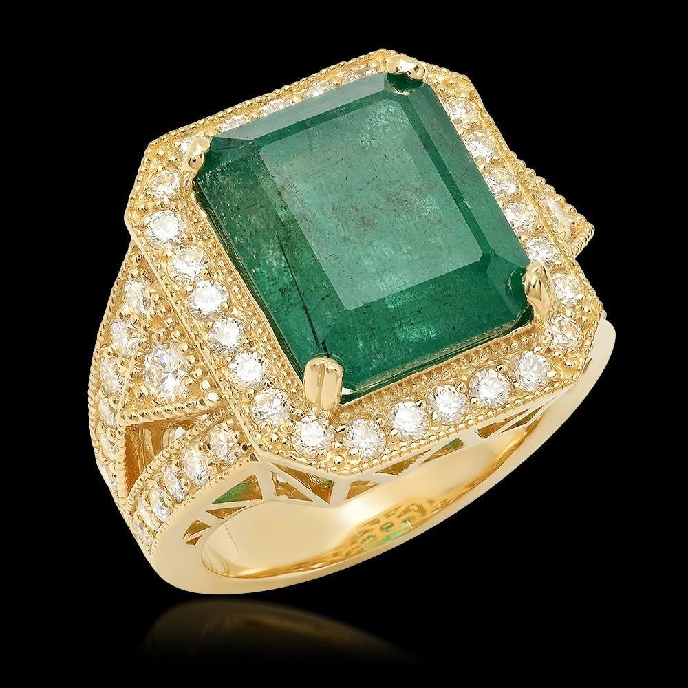 Mixed Cut 9.40 Carats Natural Emerald and Diamond 14K Solid Yellow Gold Ring For Sale
