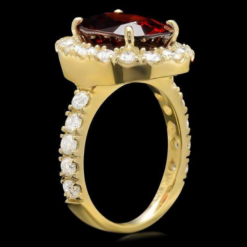 Mixed Cut 9.40 Carats Natural Red Garnet and Diamond 14 Karat Solid Yellow Gold Ring For Sale