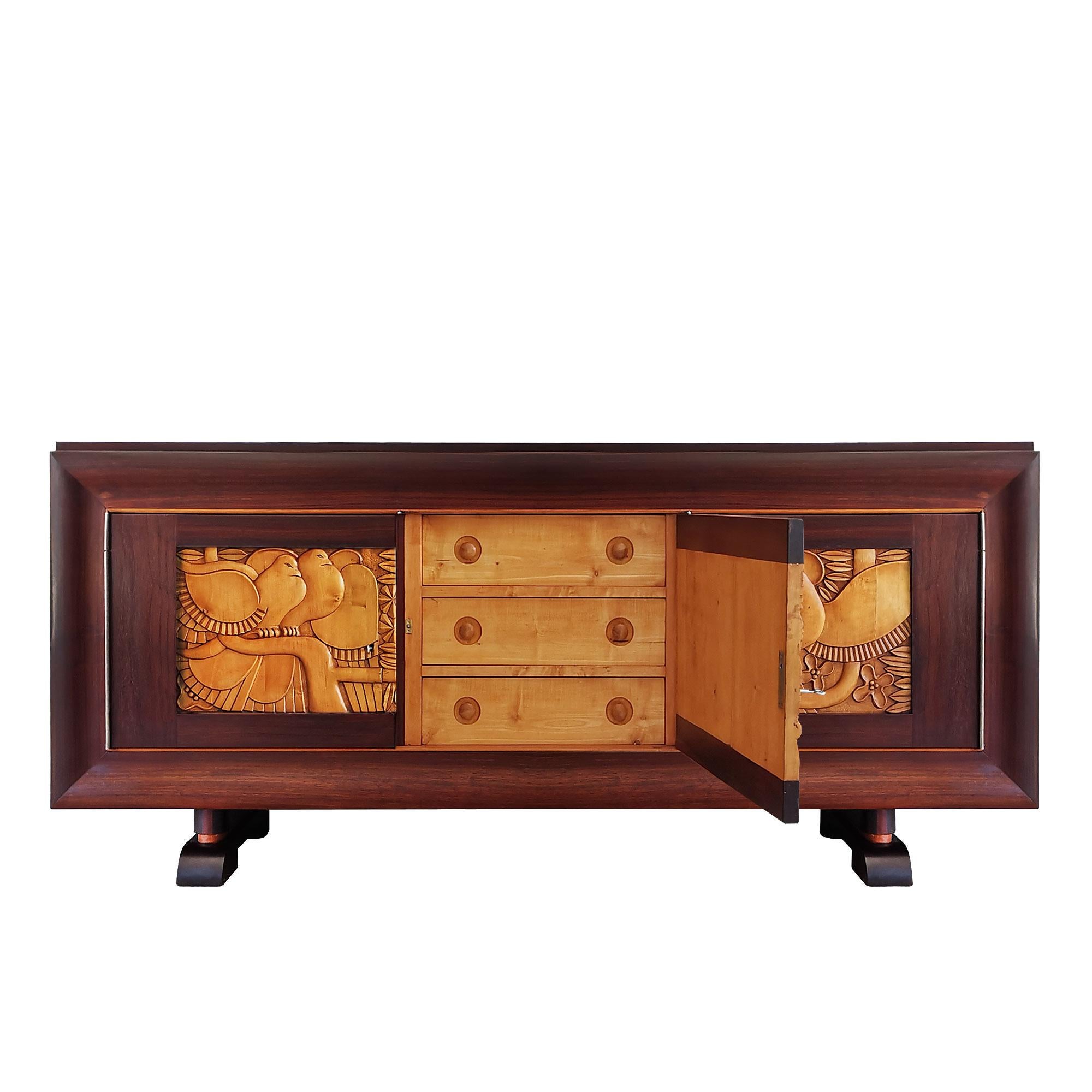 Mid-Century Modern Sideboard in Solid Bubinga and Carved Maple - France, 1940s In Good Condition For Sale In Girona, ES
