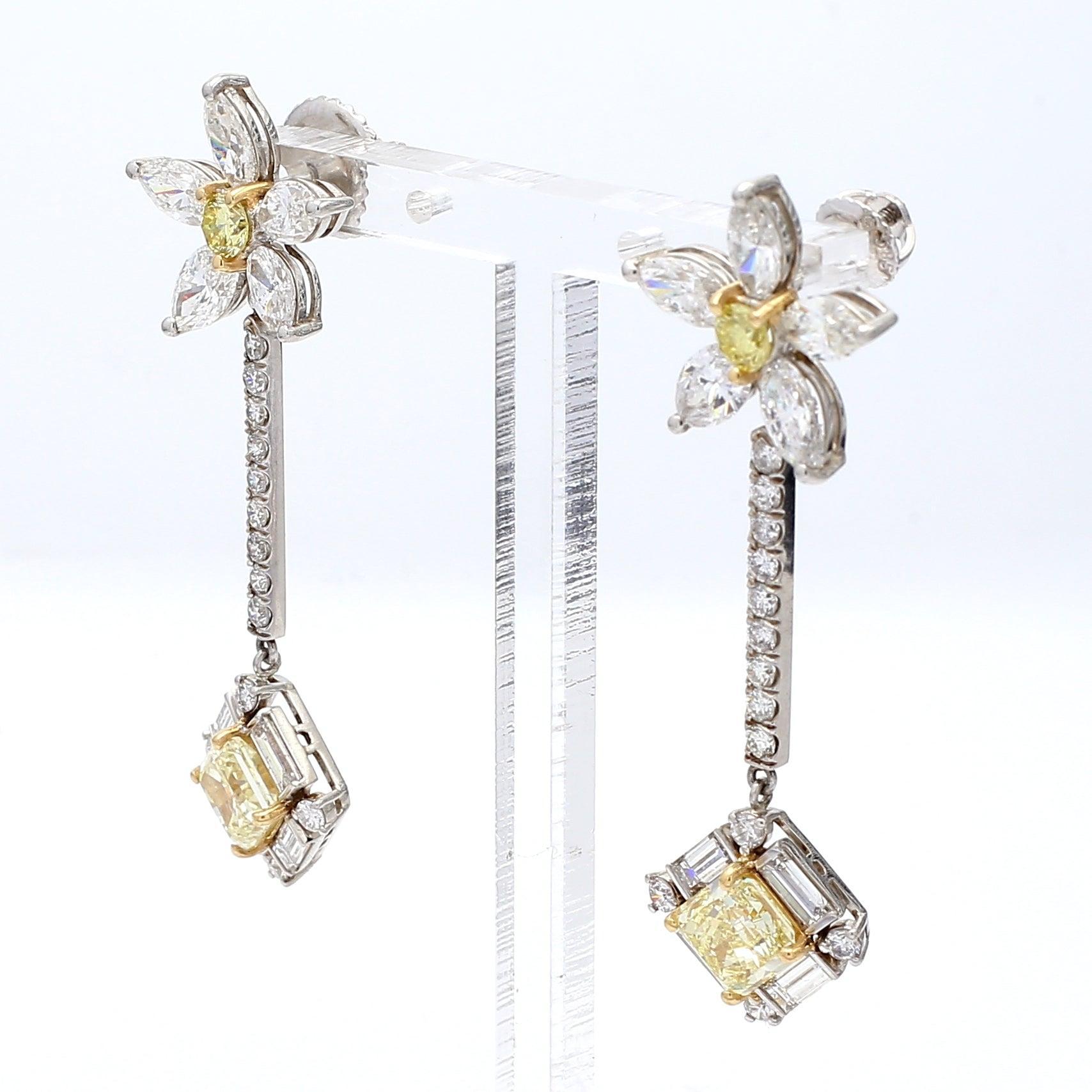 9.41 Carat Marquis Baguette and Round Diamond Platinum Dangling Earrings in vendita 1