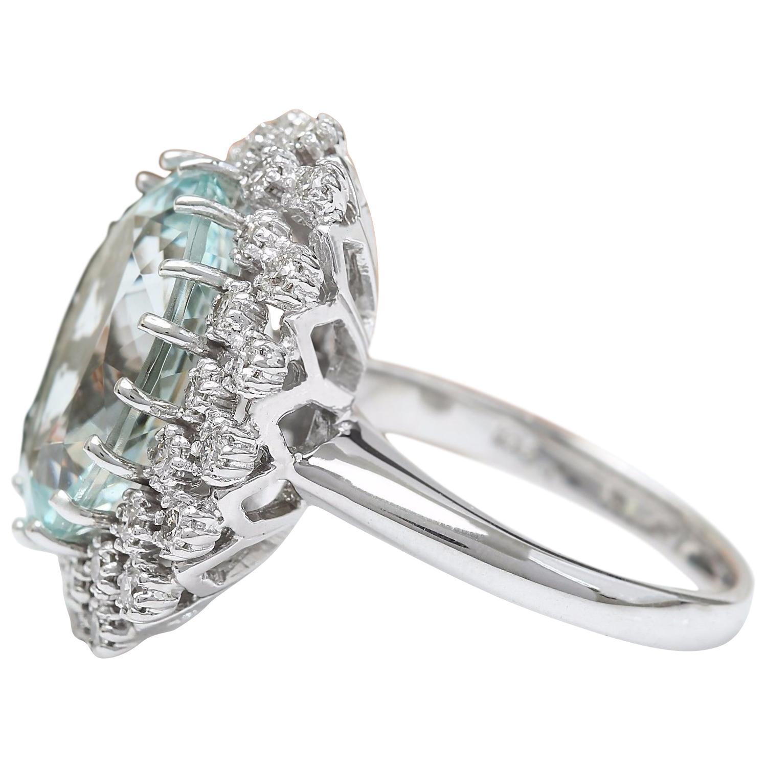 9.41 Carat Natural Aquamarine 18 Karat Solid White Gold Diamond Ring In New Condition For Sale In Los Angeles, CA