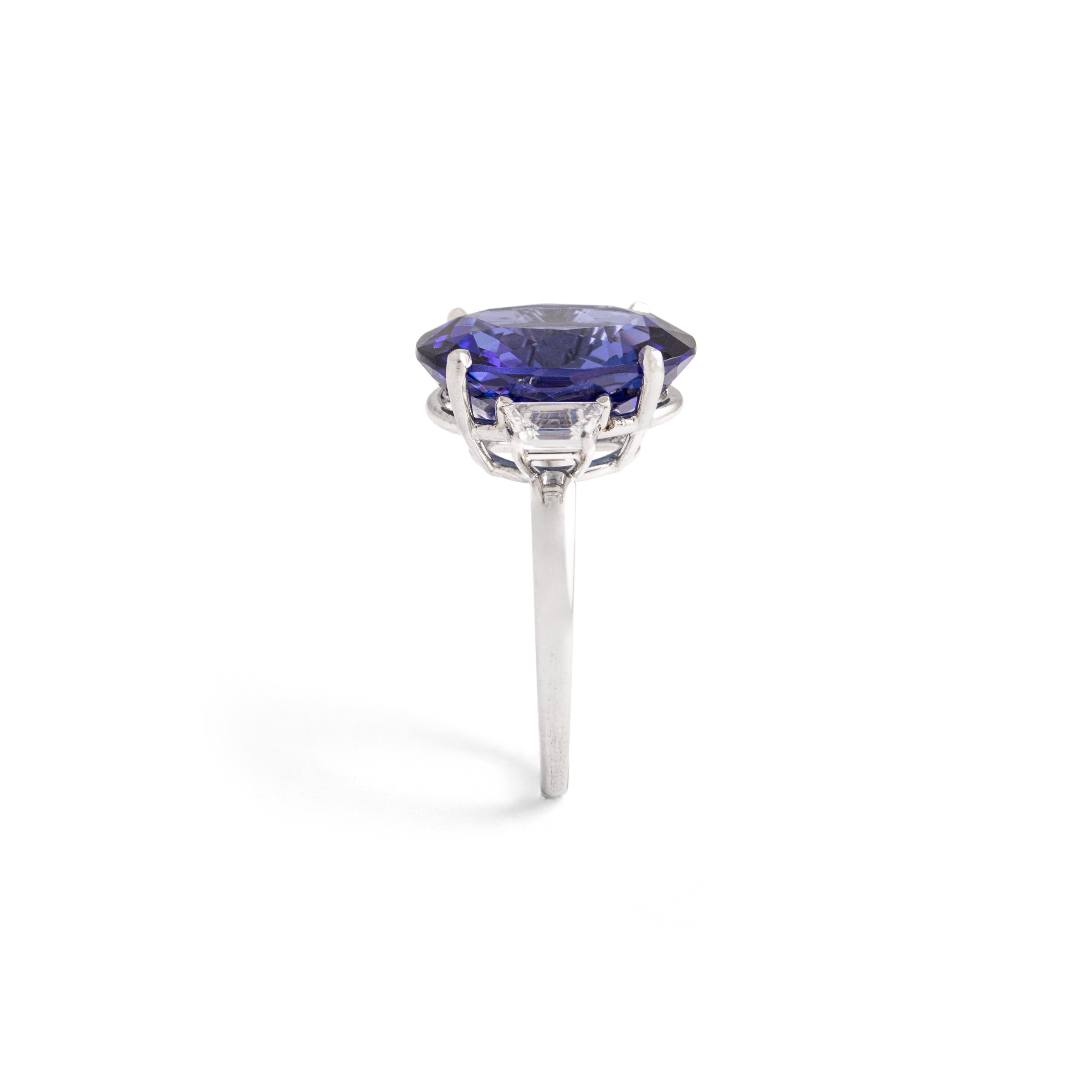 Oval Cut 9.42 Carat Tanzanite Diamond White Gold Ring For Sale