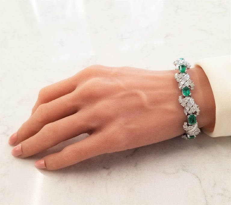 9.43 Carat Total Emerald Cut Emerald and Diamond Bracelet in 18 Karat