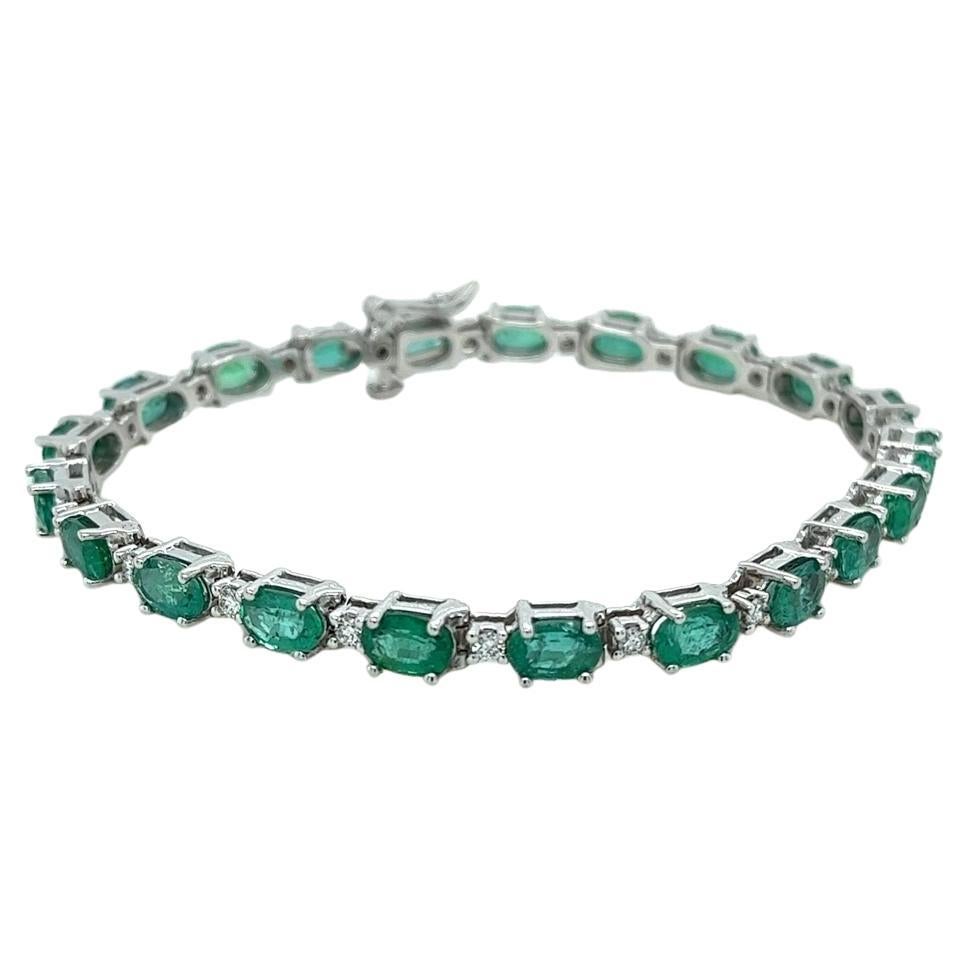 9.44 Carat Emerald & Diamond Bracelet in 14 Karat White Gold For Sale