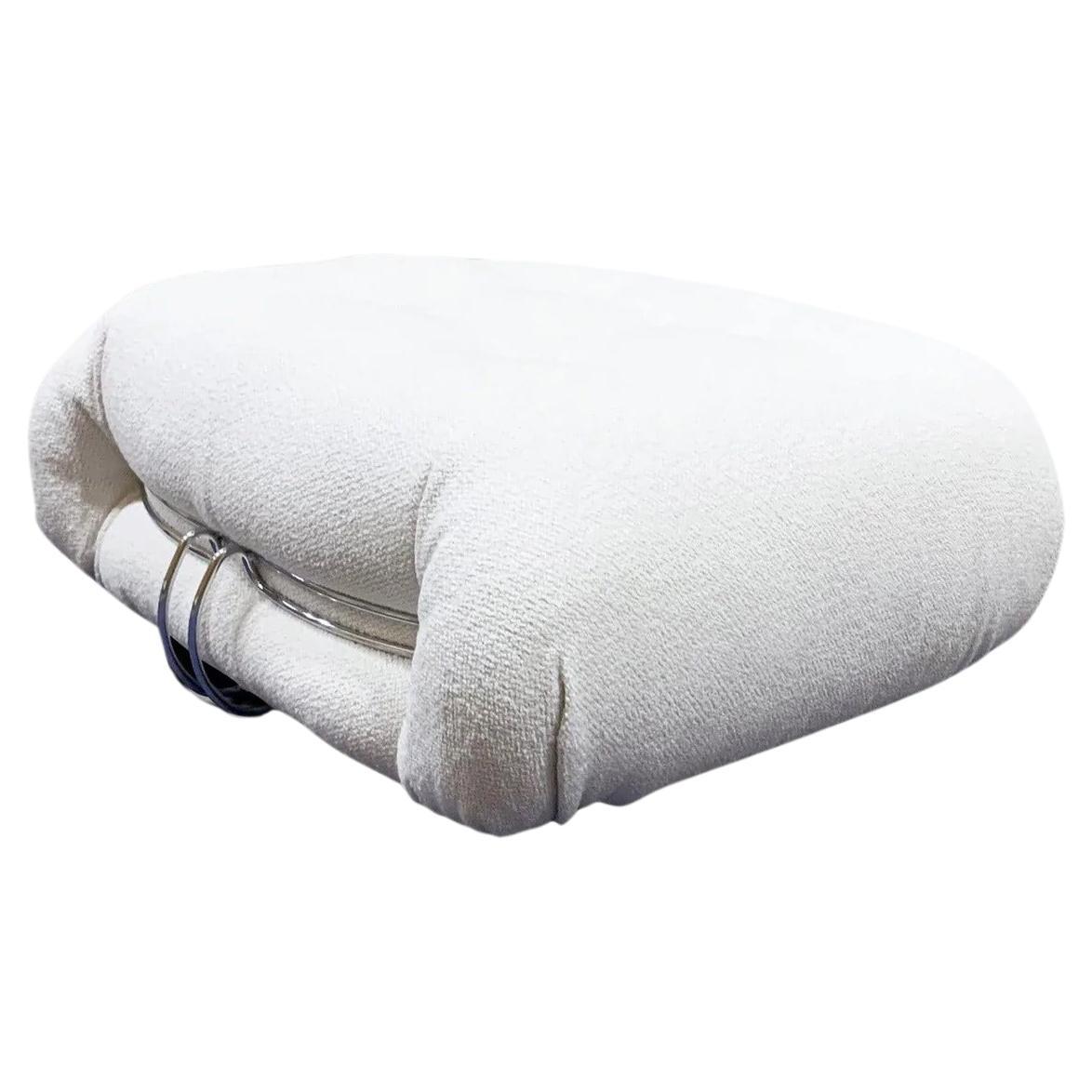 944 Soriana Ottoman in Tess Look Bianco by Cassina For Sale