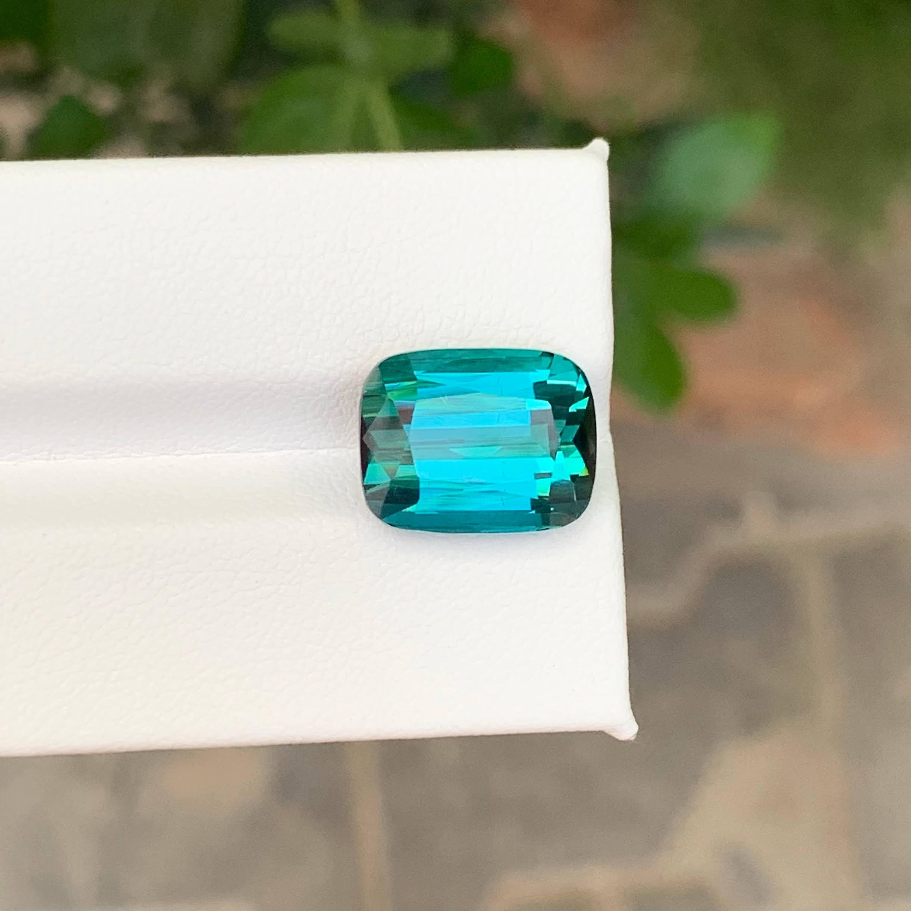 9,45 carati di tormalina blu Lagoon naturale sfusa con taglio a cuscino Gemma afgana In condizioni Nuovo in vendita a Bangkok, TH