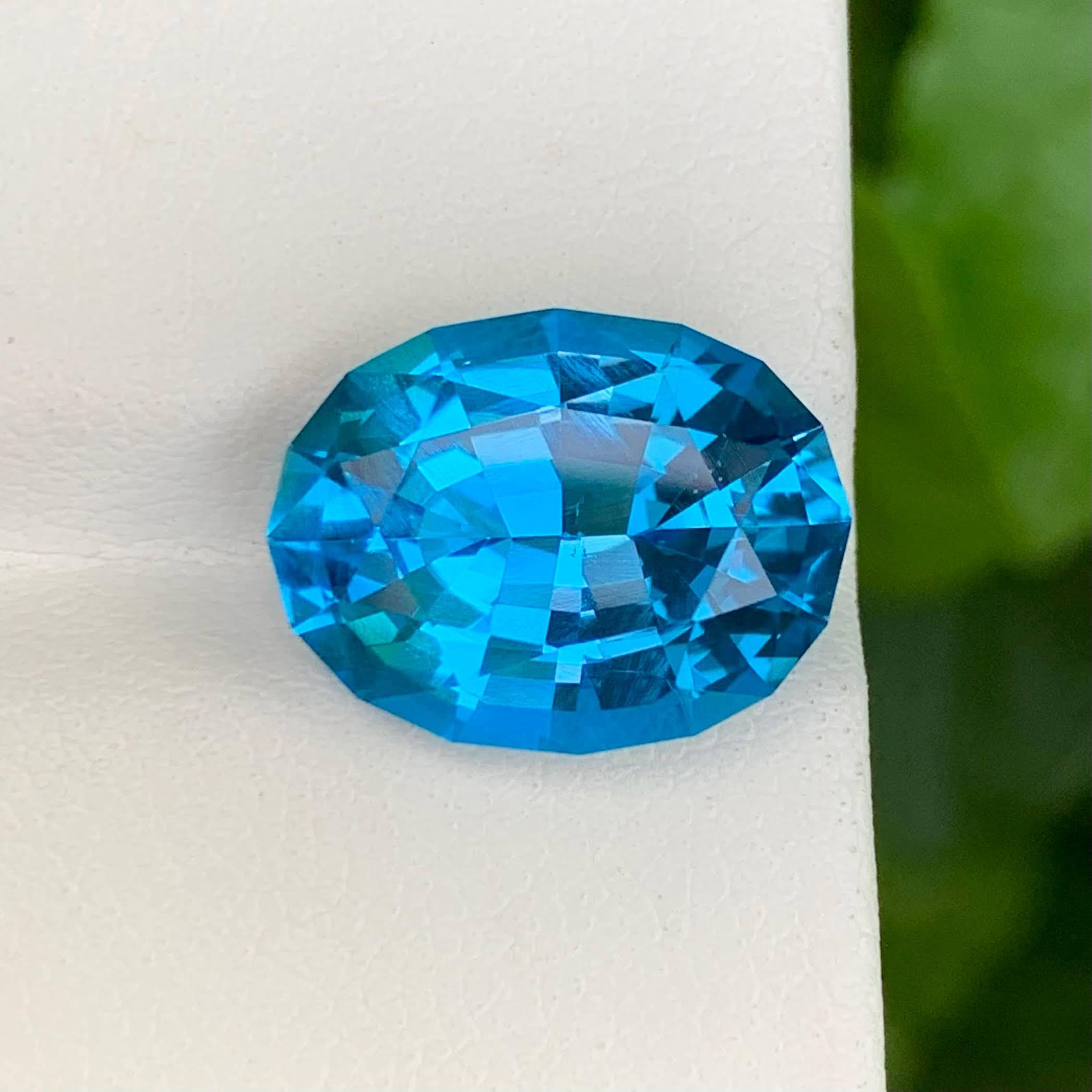 Poids 9,45 carats
Dimensions 14,9x11,3x7,7mm
Traitement Aucun
Origine Brésil 
Loupe de clarté Nettoyer
Forme Coupe Ovale
NA



D'une brillance éclatante, cette topaze bleue néon naturelle de 9,45 carats éblouit par sa teinte bleu électrique