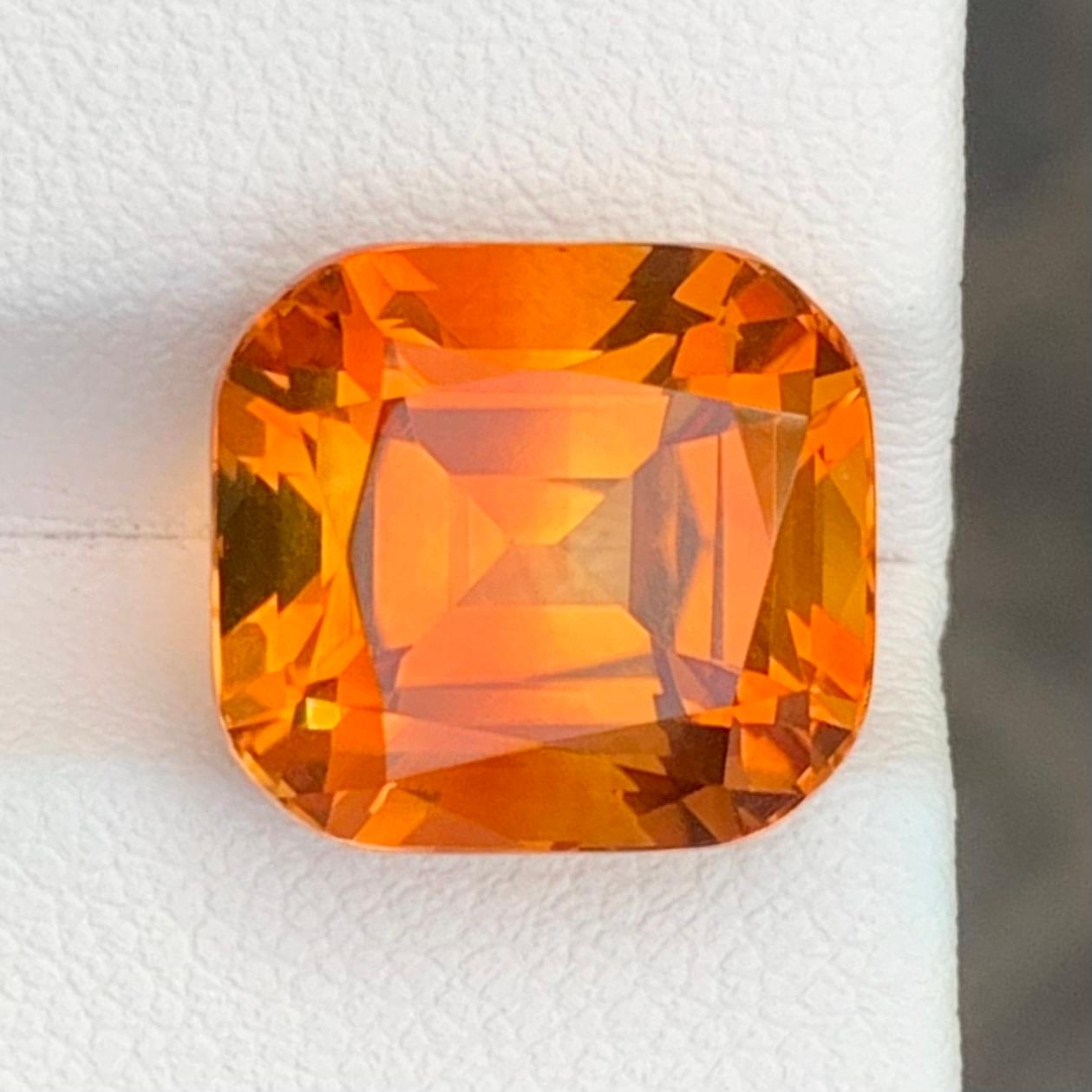 Arts and Crafts 9.45 Carats Faceted Maderia Citrine Natural Loose Gemstone (Citrine de Madère à facettes) en vente