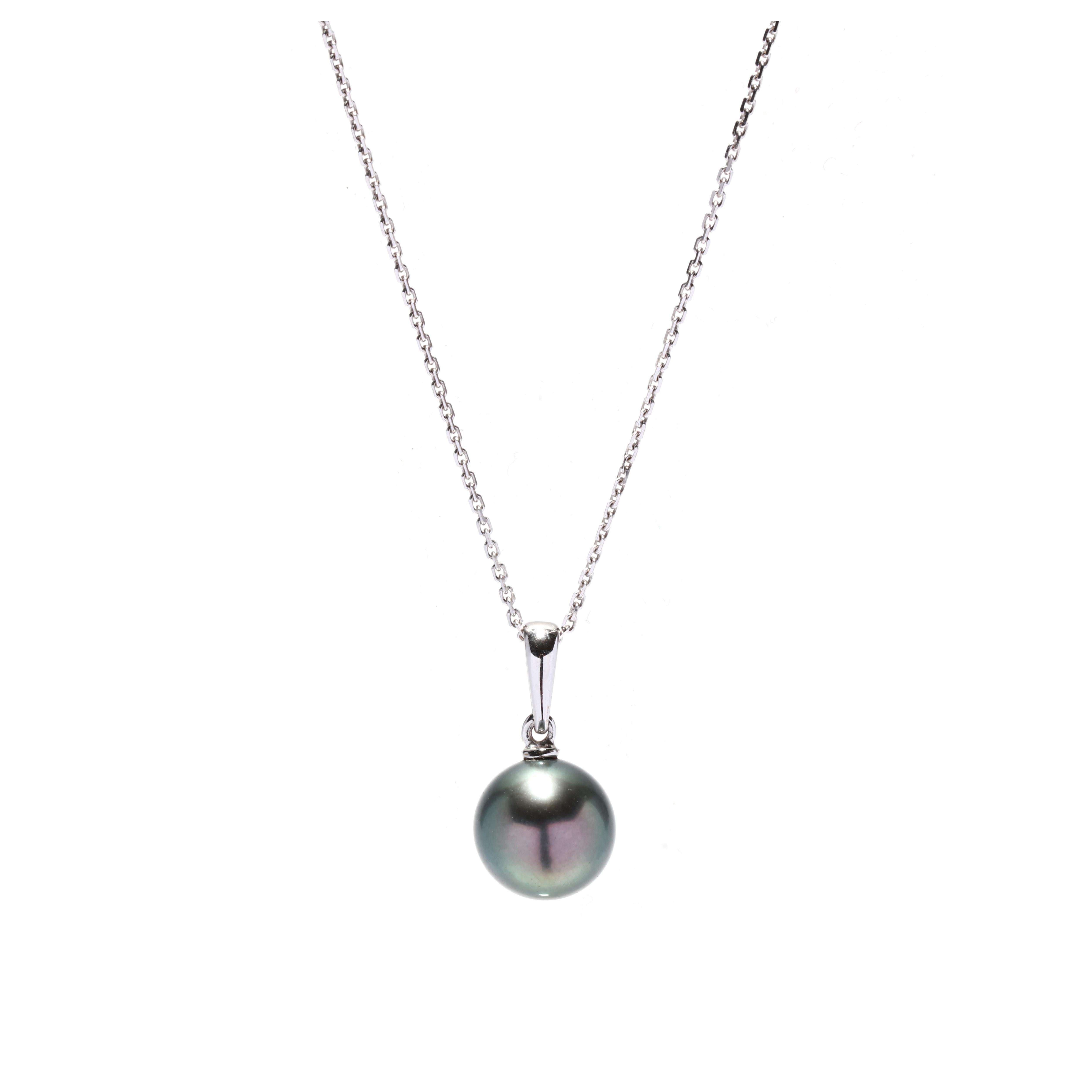 Tahitian Pearl Solitaire Pendant Necklace, 14KT White Gold In Good Condition For Sale In McLeansville, NC