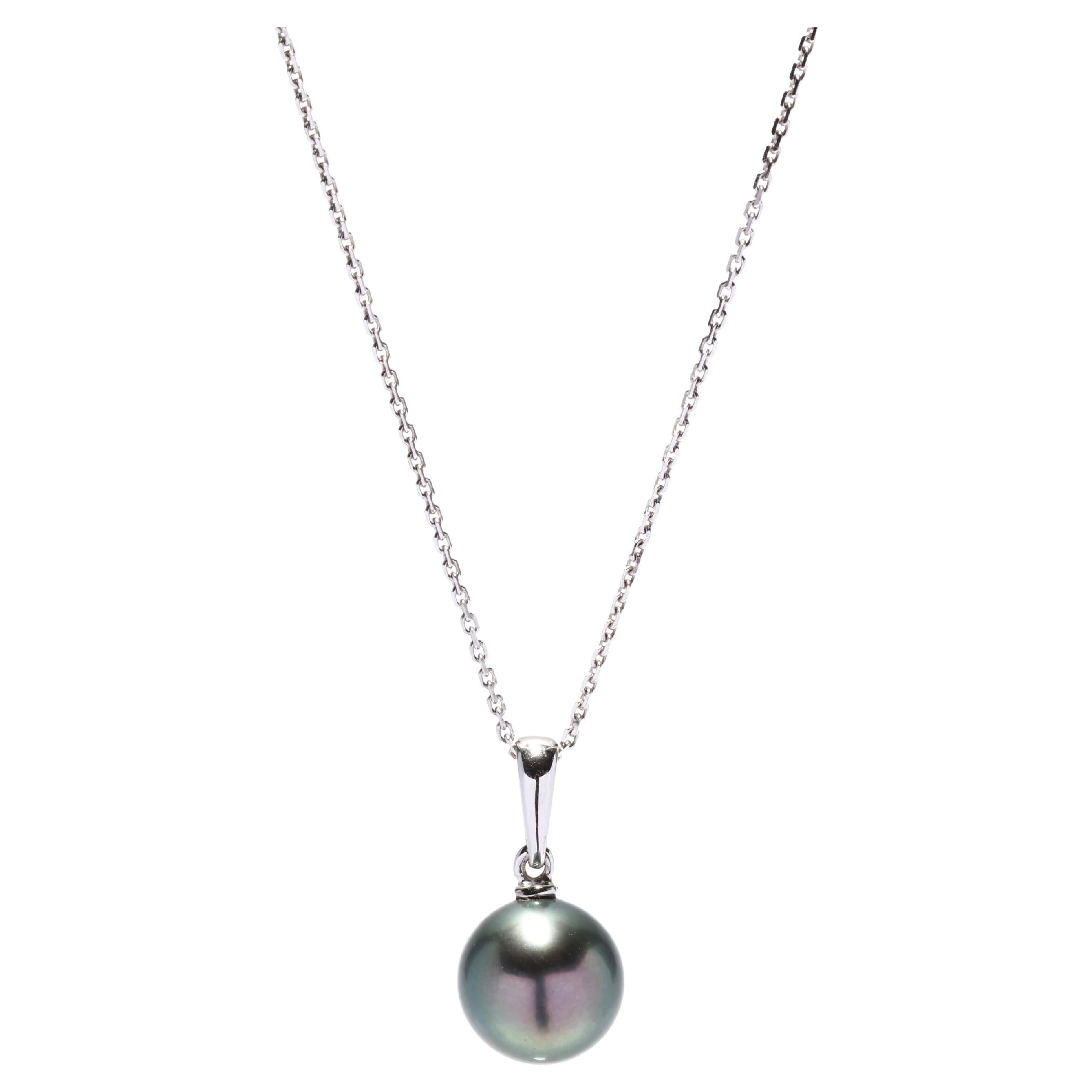 Tahitian Pearl Solitaire Pendant Necklace, 14KT White Gold For Sale