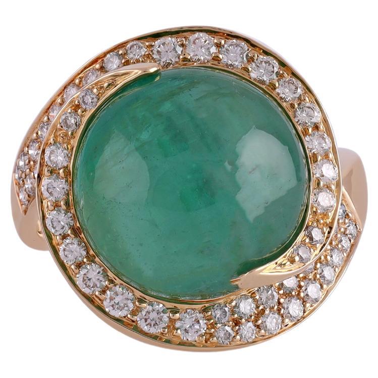 9.46 Carat Clear Zambian Emerald & Diamond Cluster Ring in 18 Karat Gold For Sale