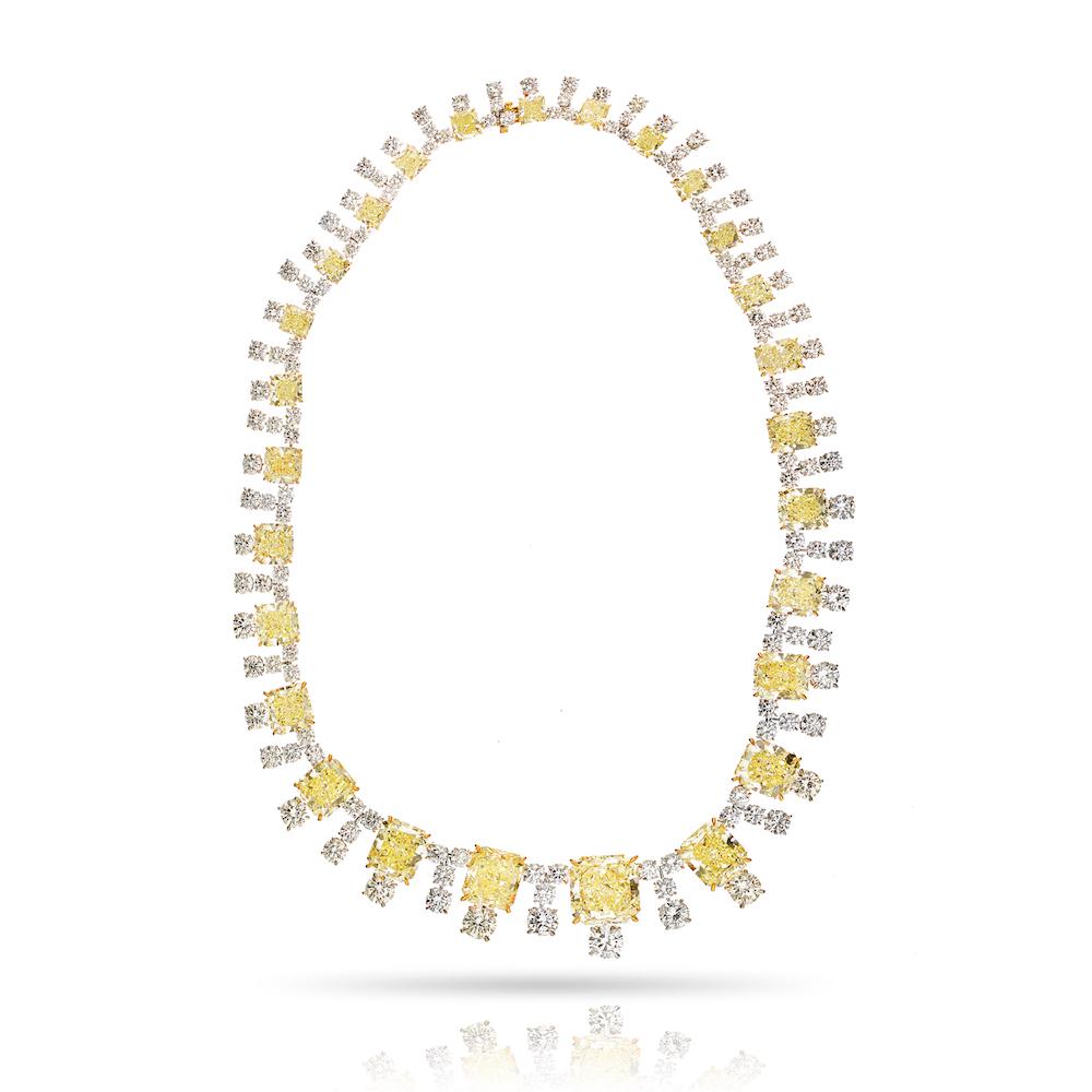 94,65 Karat Strahlenschliff Ausgefallener gelber Diamant Unendlichkeitshalskette (Moderne) im Angebot