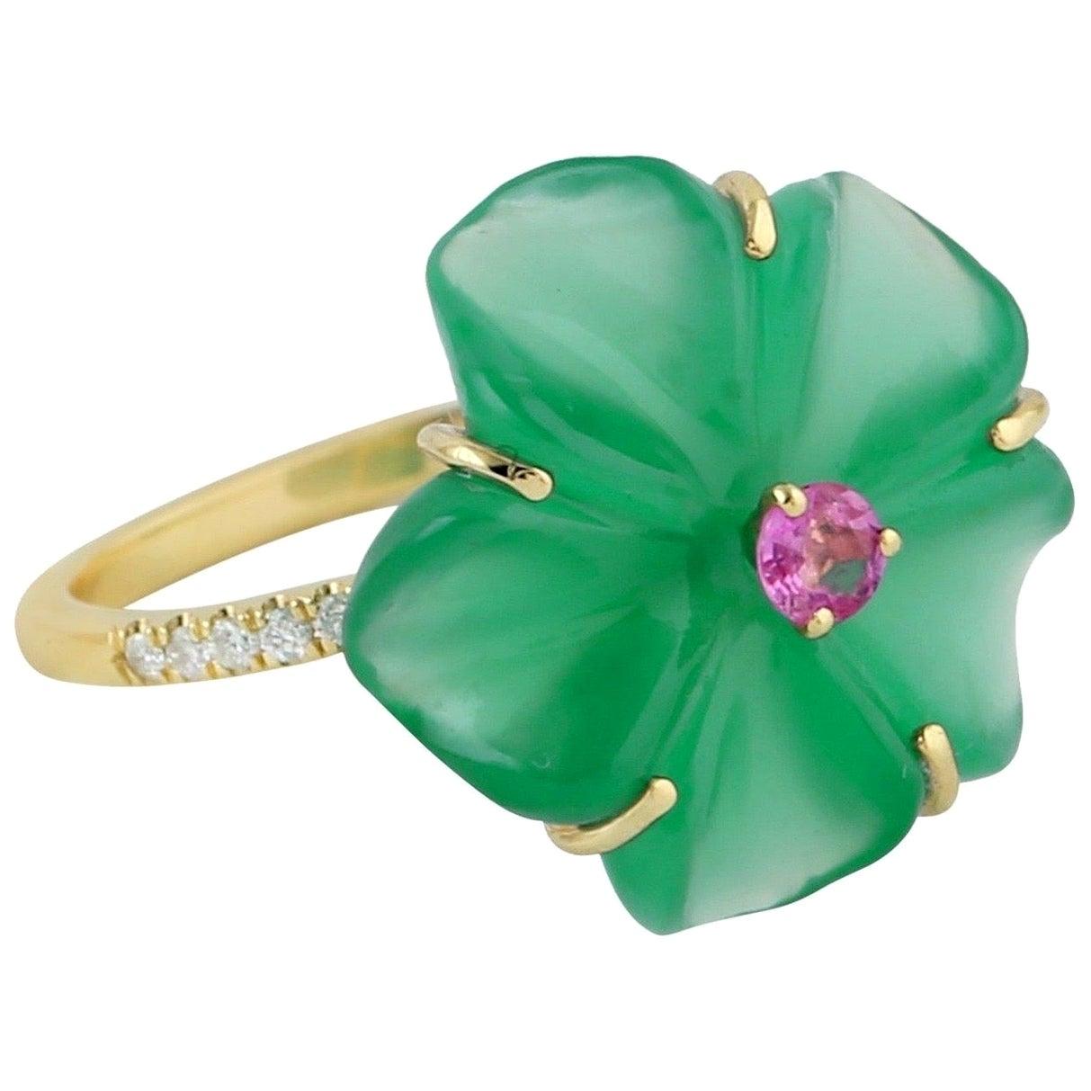 9.47 Carat Carved Onyx Sapphire 18 Karat Gold Flower Ring