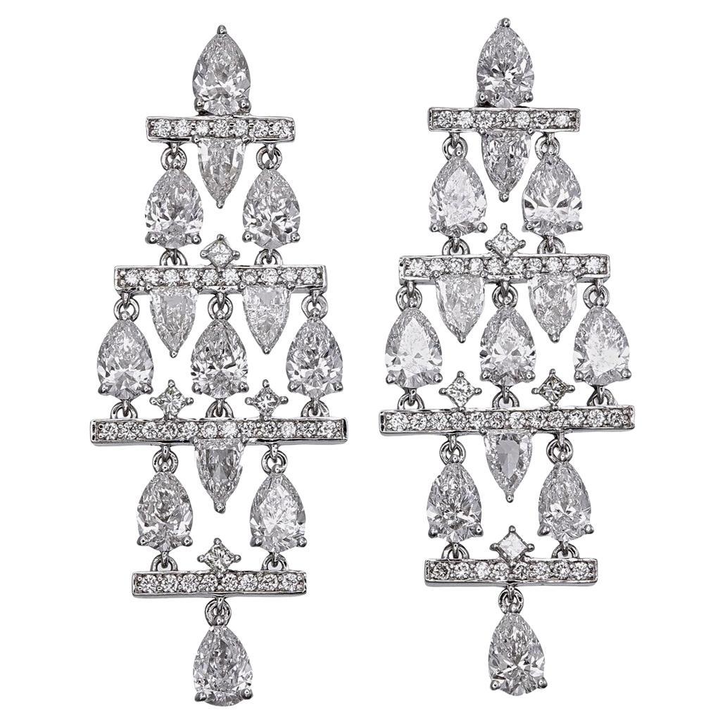 Orecchino con diamante da 9,48 carati in oro bianco da 18 carati in vendita