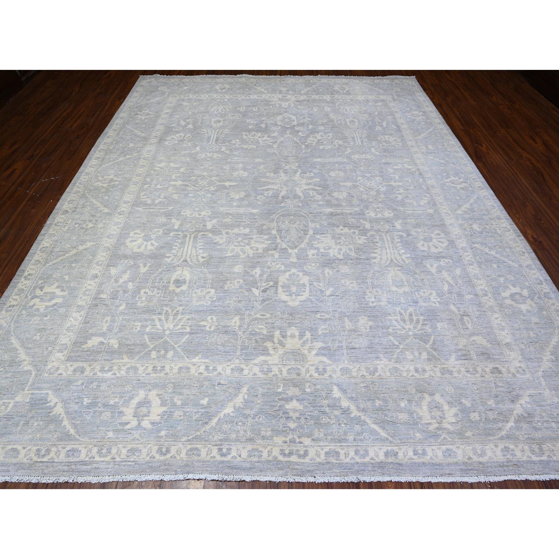 This is a truly genuine one-of-a-kind Fine Peshawar Heriz Design, Hand Knotted, Pure Wool, Oriental Rug. It has been Knotted for months and months in the centuries-old weaving craftsmanship techniques by expert artisans.
Primary materials: