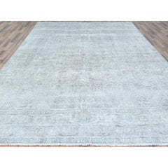 Tapis Tabriz de style Farsien vintage, 9'4" x 12'3", gris bleuté, en laine usée, noué à la main