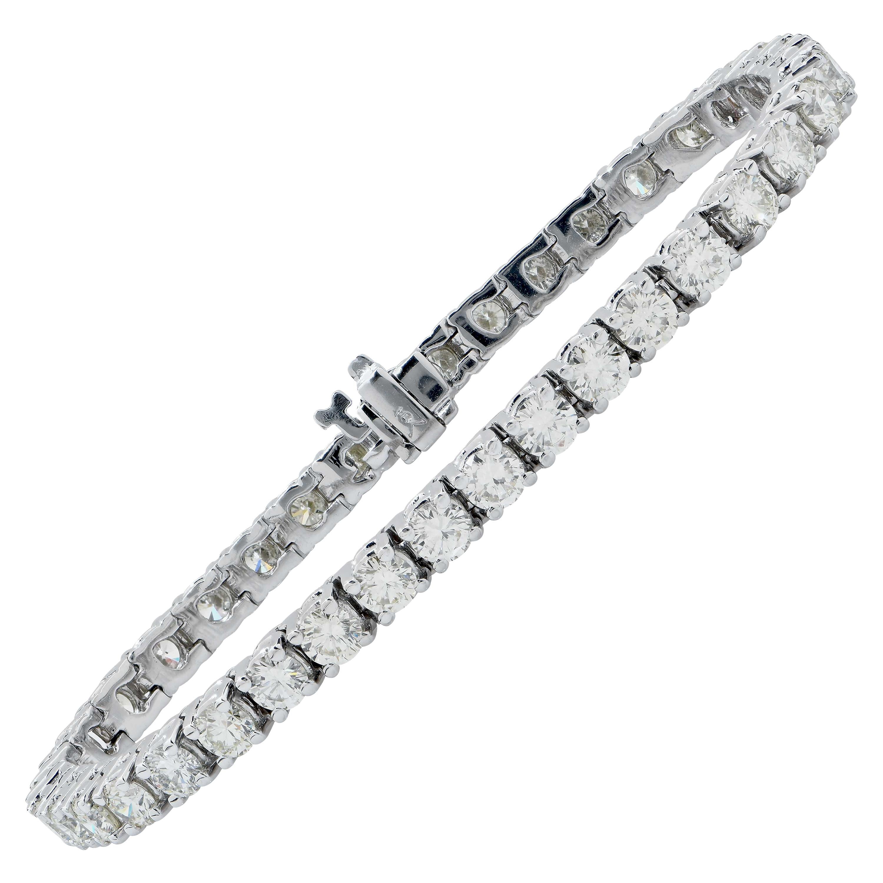 9.5 Carat Diamond Line Tennis Bracelet in 18 Karat White Gold For Sale