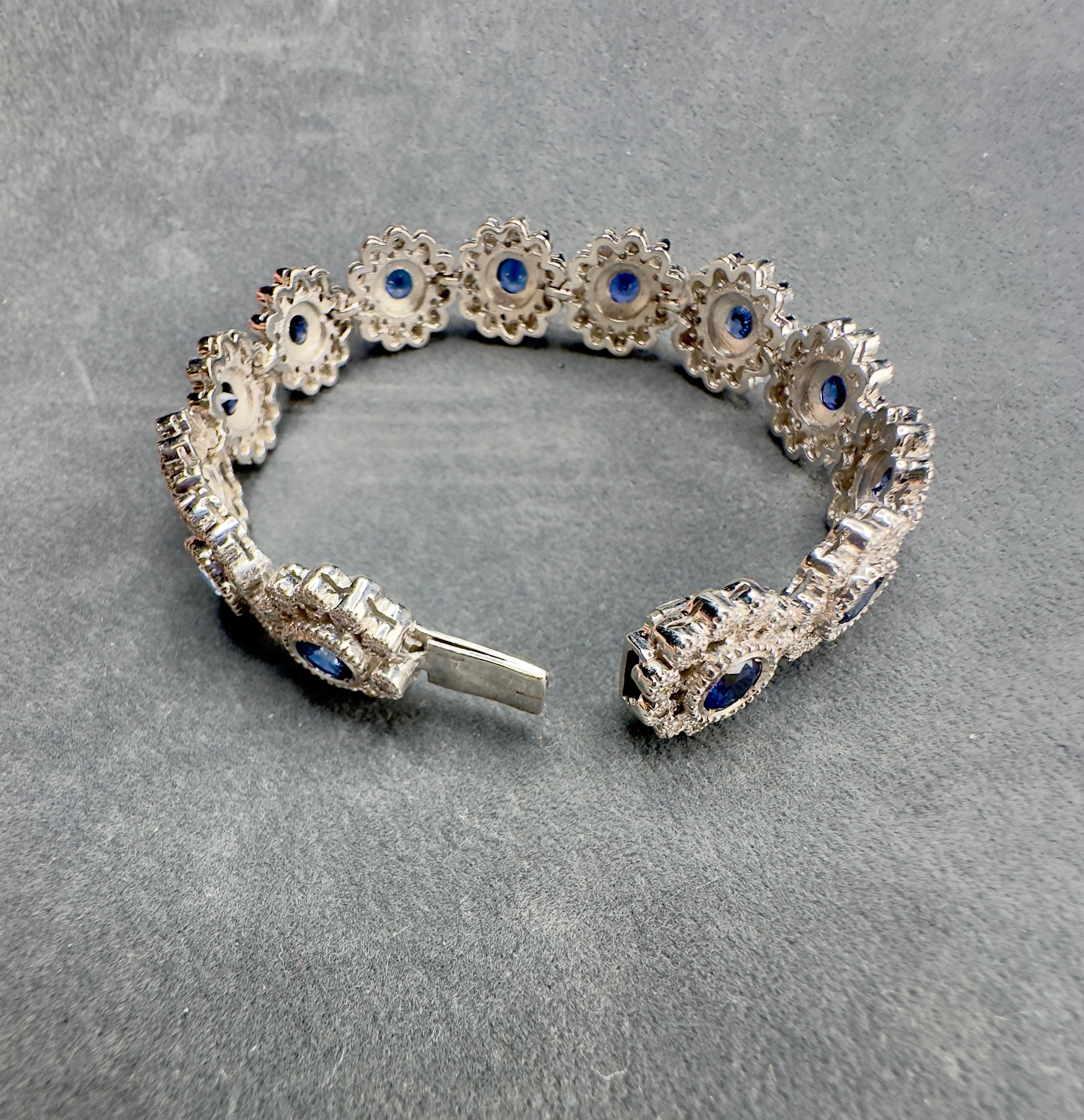 Art Deco 9.5 Carat Total Sri Lanka Sapphire And Diamond Flower Bracelet In 18k White Gold For Sale