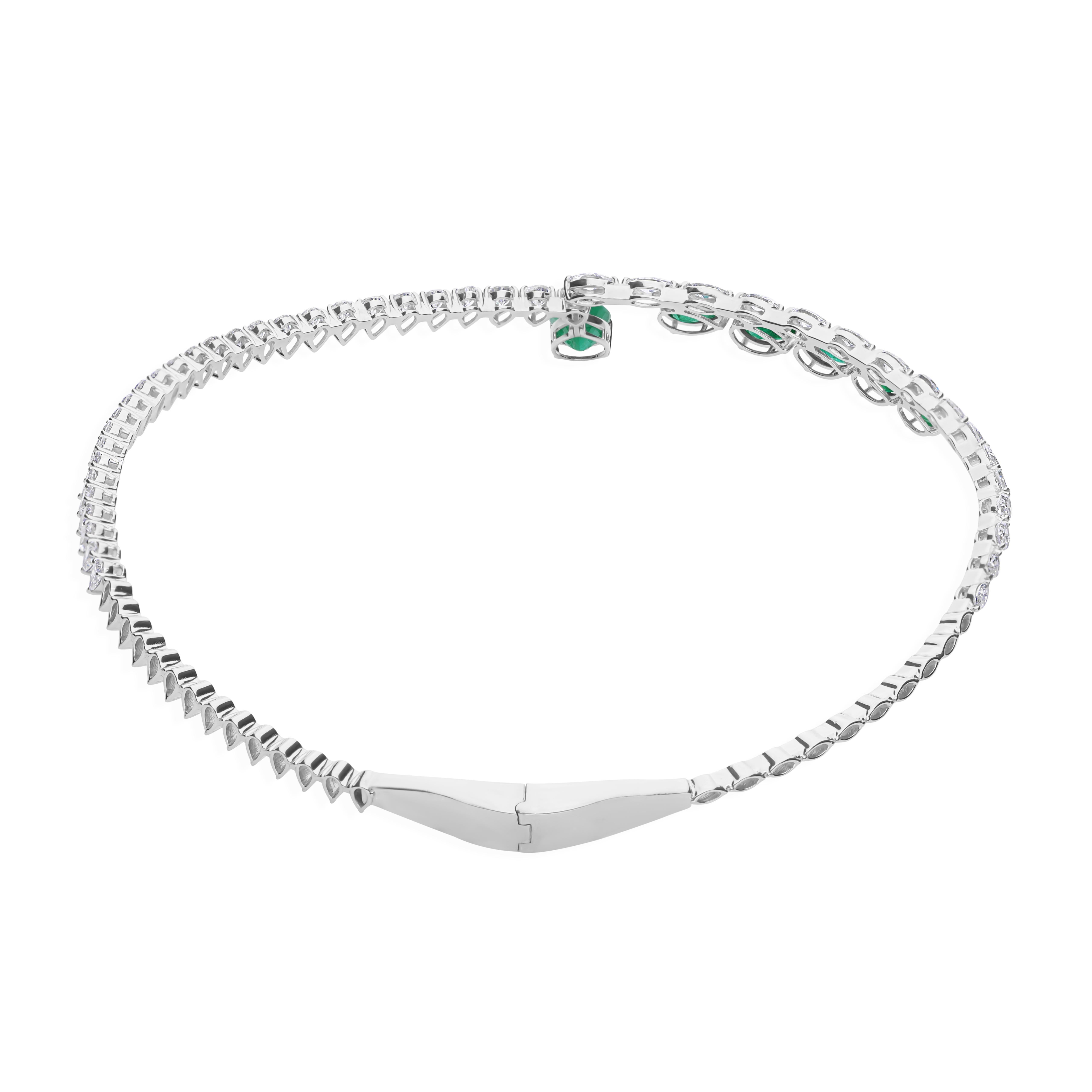 9,5 Karat sambischer Smaragd 9,64 Karat Diamant Choker Halskette 18 Karat Weißgold (Moderne) im Angebot