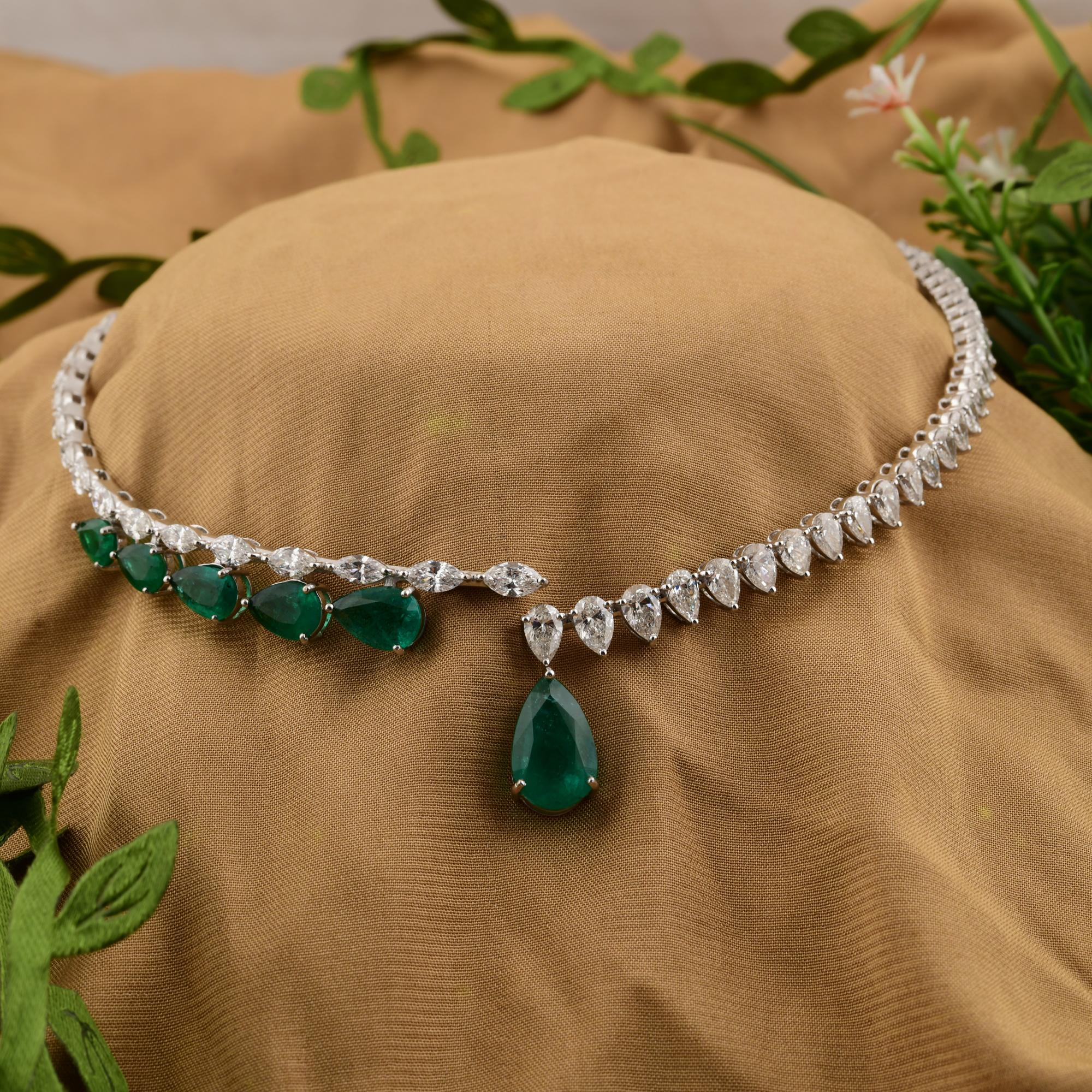 9,5 Karat sambischer Smaragd 9,64 Karat Diamant Choker Halskette 18 Karat Weißgold (Tropfenschliff) im Angebot