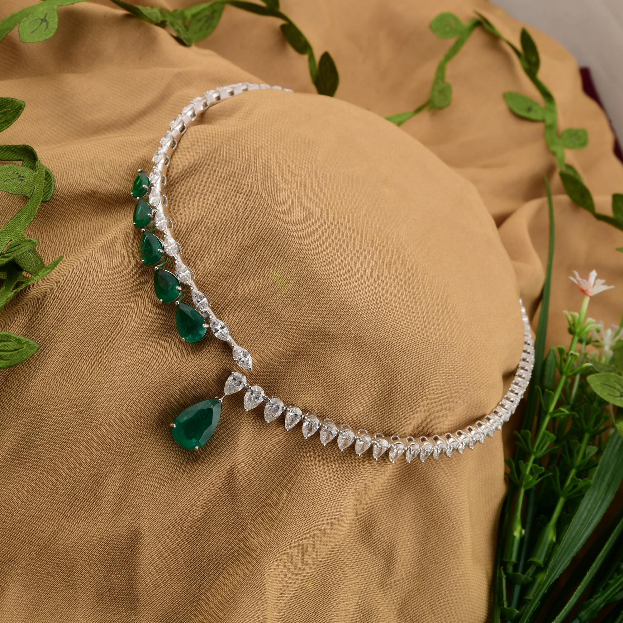 9,5 Karat sambischer Smaragd 9,64 Karat Diamant Choker Halskette 18 Karat Weißgold im Zustand „Neu“ im Angebot in Diera, Dubai