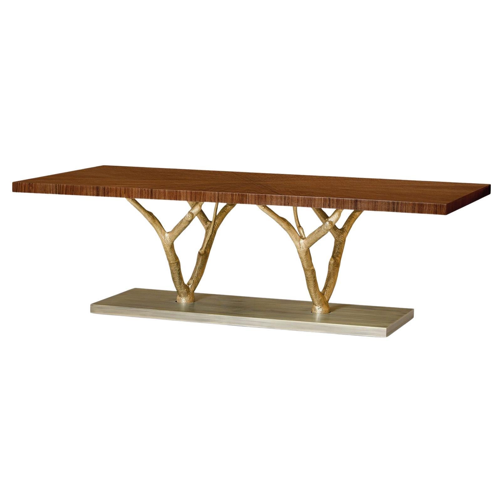 Table de salle à manger en bois de 95" de large avec structure en laiton moulé 